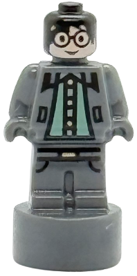 Harry Potter Statuette / Trophy - Jacket and Shirt (6523408)