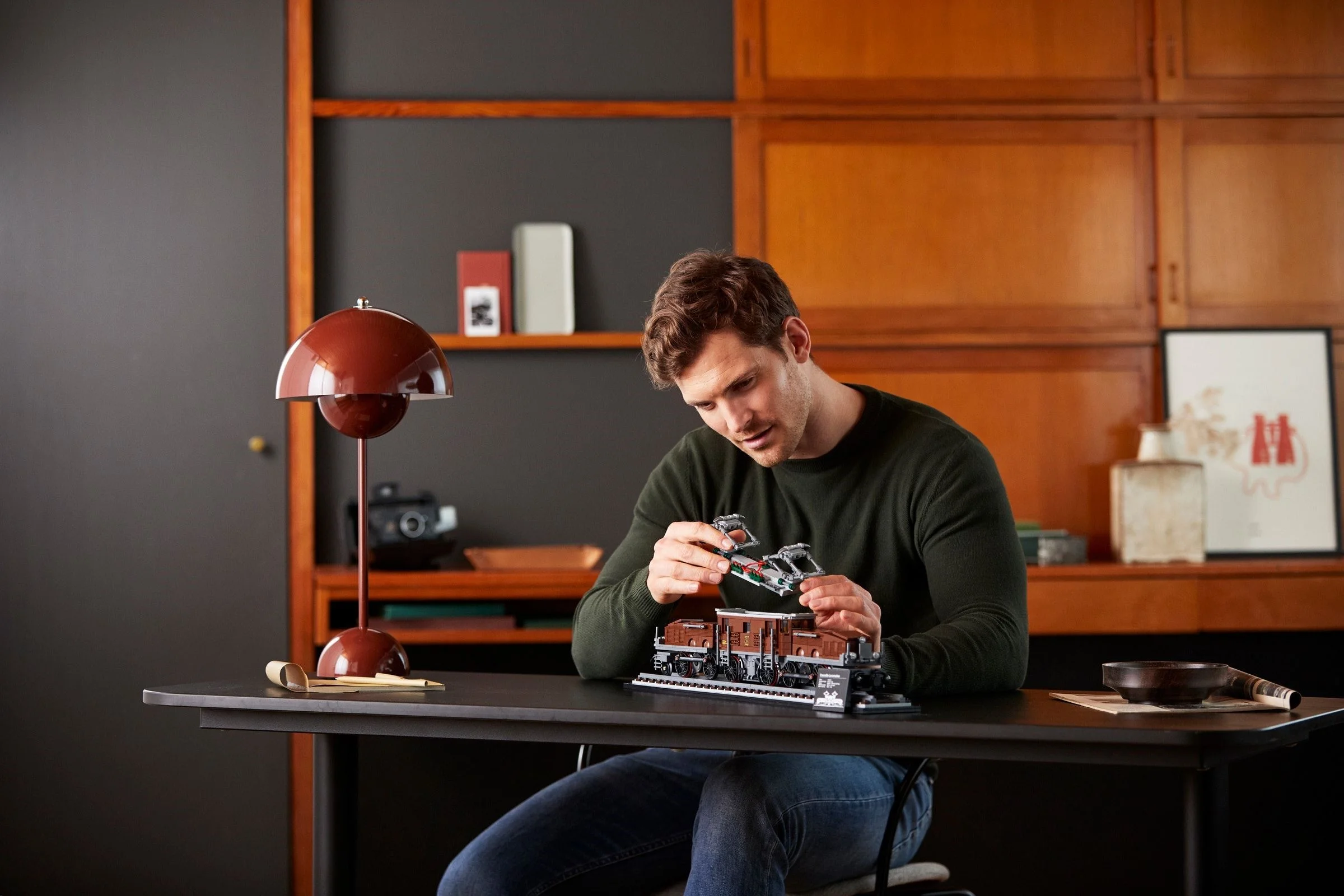 LEGO® 10277 Lokomotywa Crocodile - zdjęcie 3