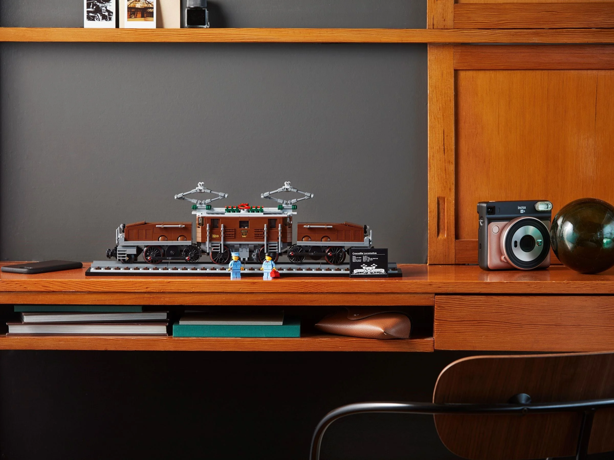 LEGO® 10277 Lokomotywa Crocodile - zdjęcie 9