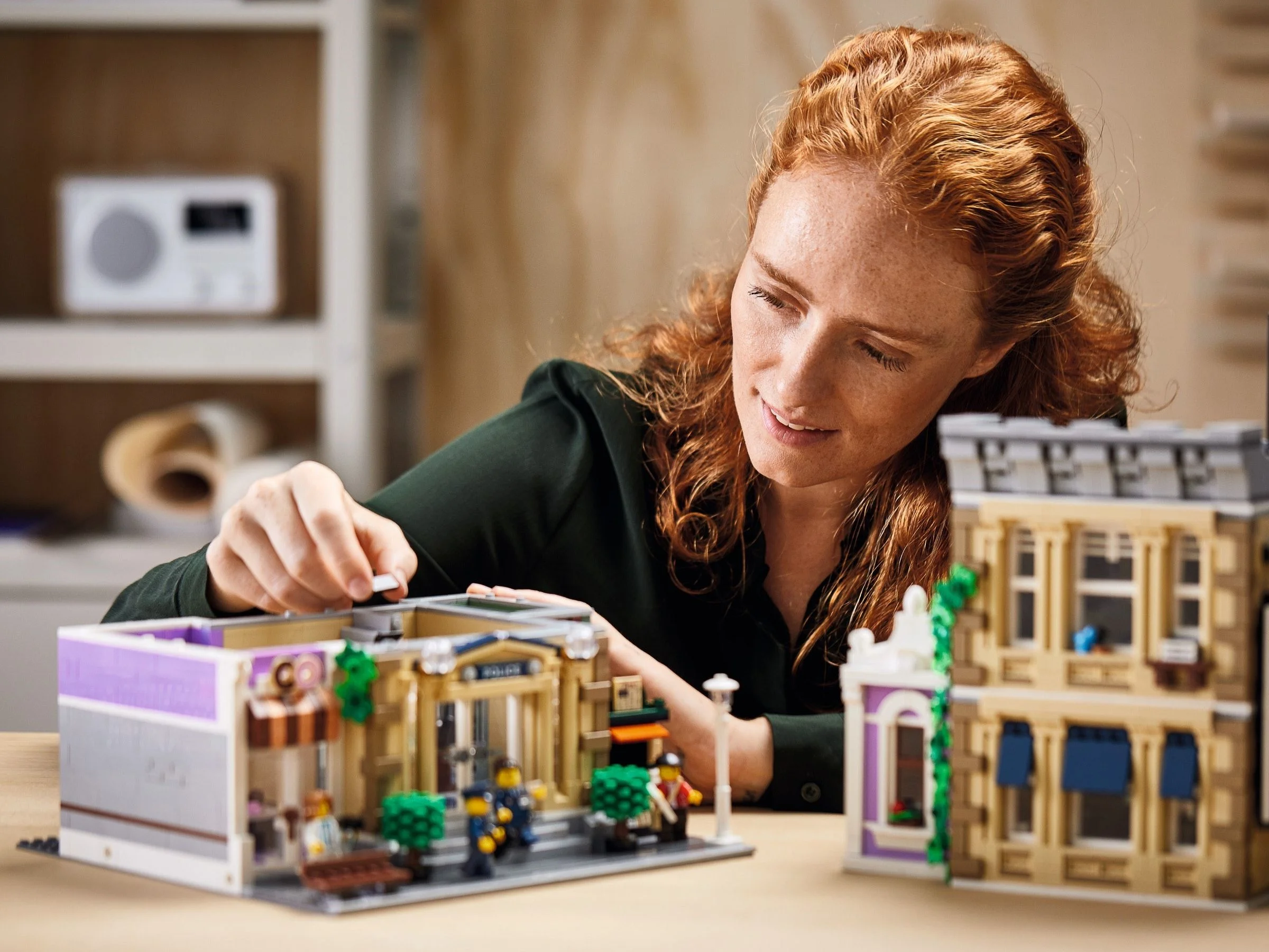 LEGO® 10278 LEGO CREATOR Posterunek policji - zdjęcie 5