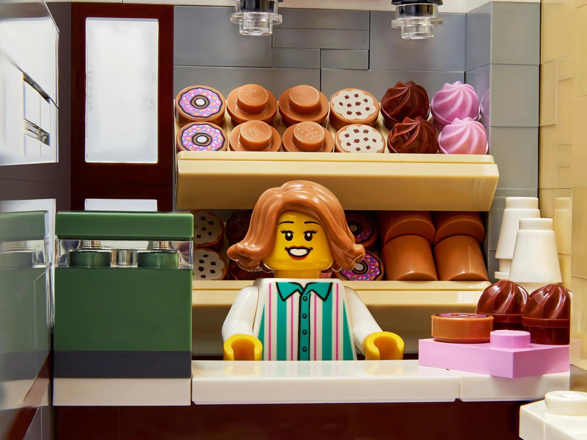 LEGO® 10278 LEGO CREATOR Posterunek policji - zdjęcie 15