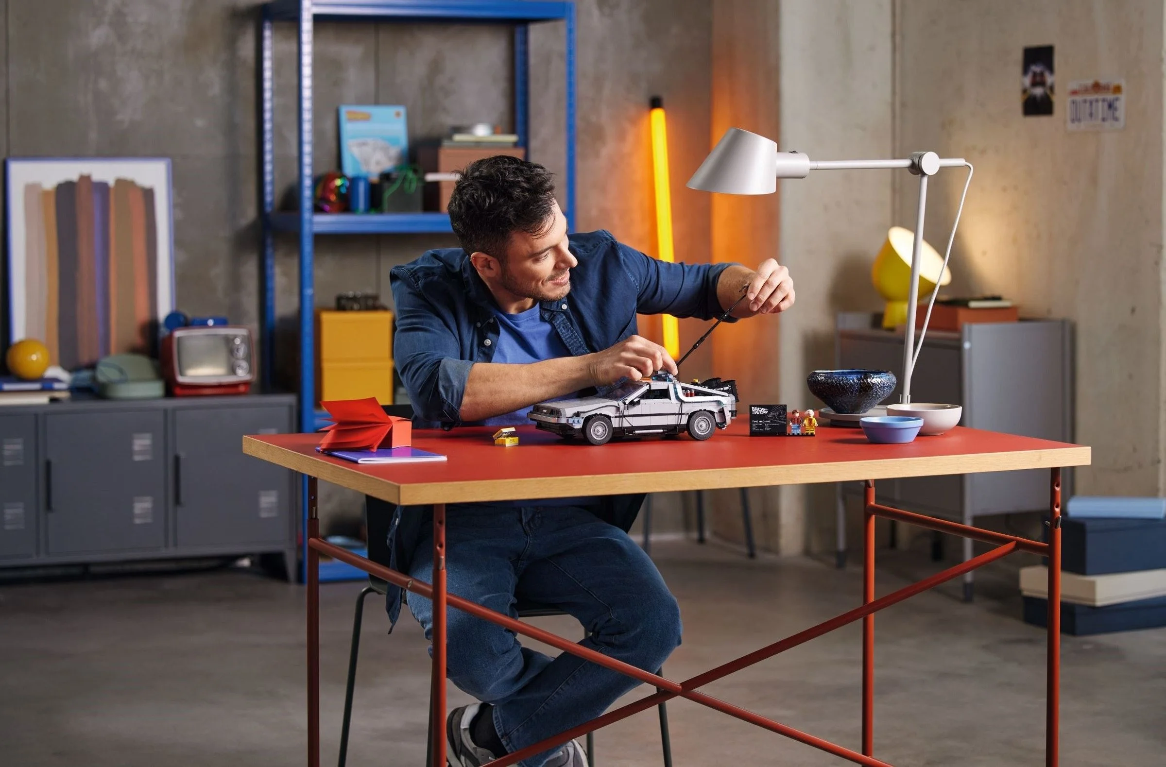 LEGO® 10300 LEGO Icons Wehikuł czasu z „Powrotu do przyszłości” - zdjęcie 8