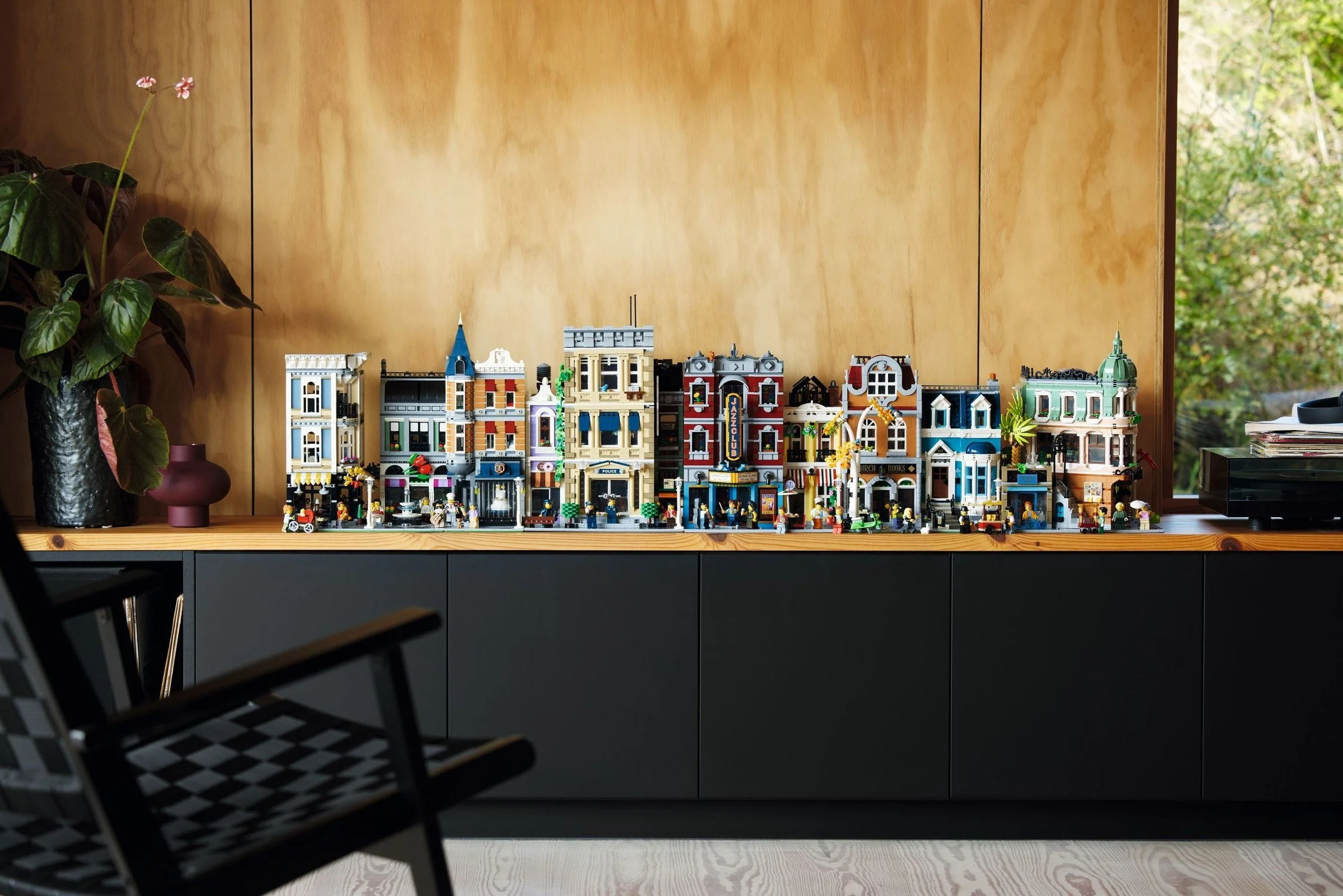 LEGO® 10312 ICONS Klub Jazzowy - zdjęcie 12