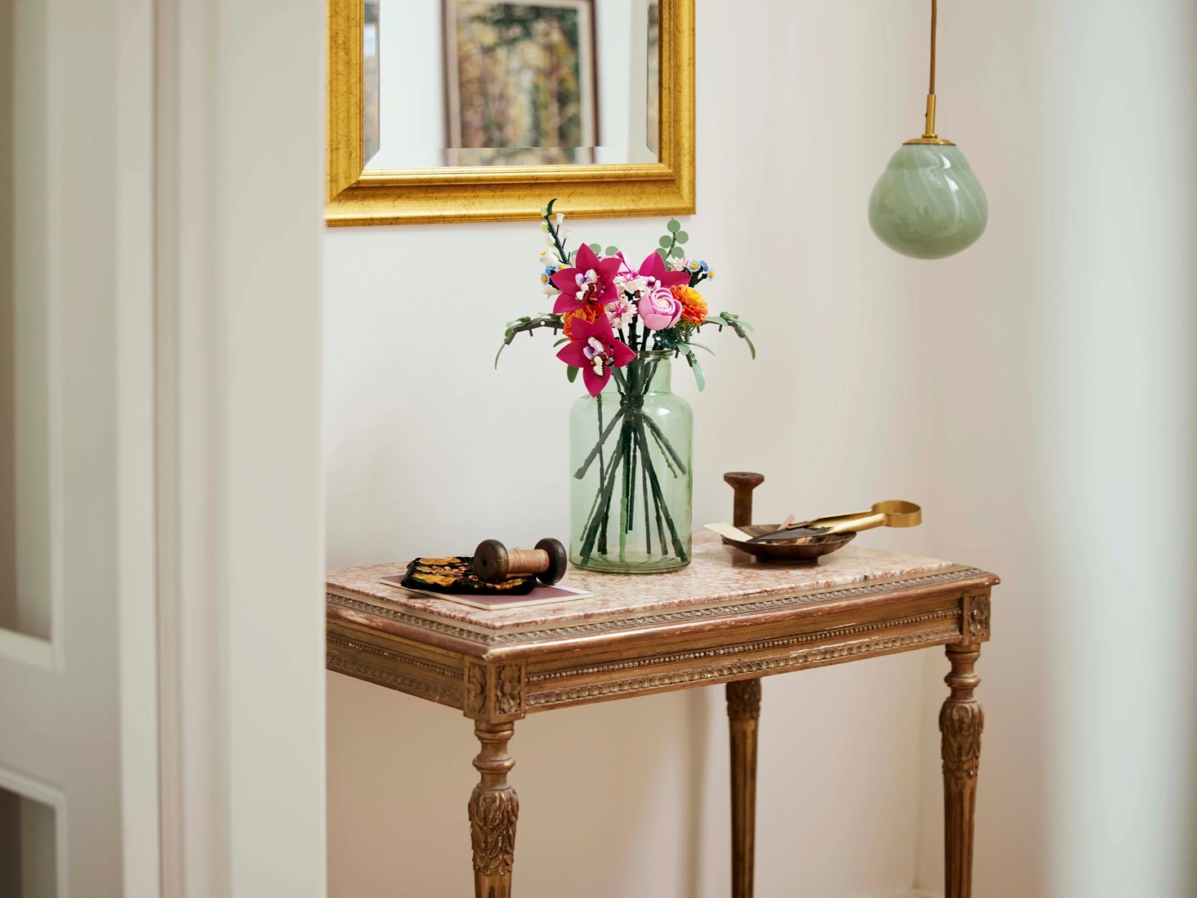 LEGO® 10342 Piękny różowy kwiat - zdjęcie 8