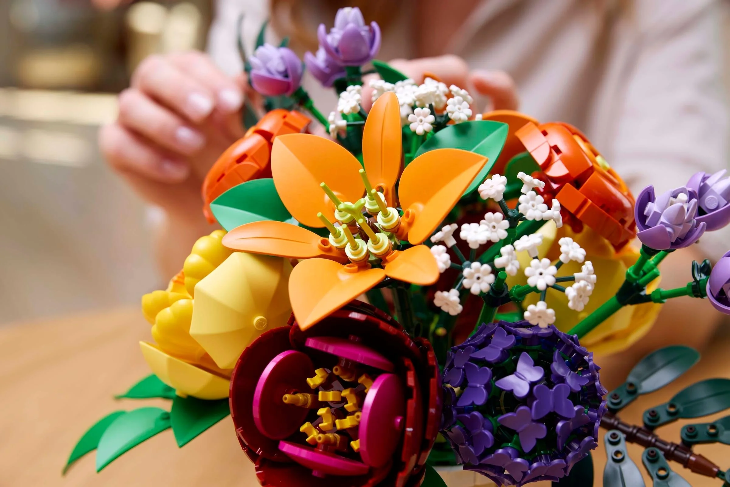 LEGO® 10345 Kwiatowa kompozycja - zdjęcie 5