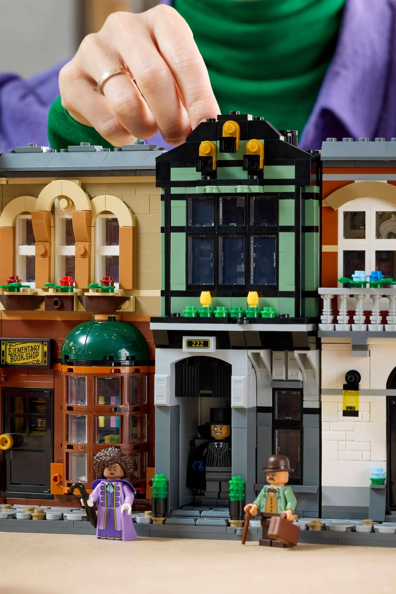 LEGO® 10351 Sherlock Holmes: Book nook - zdjęcie 12