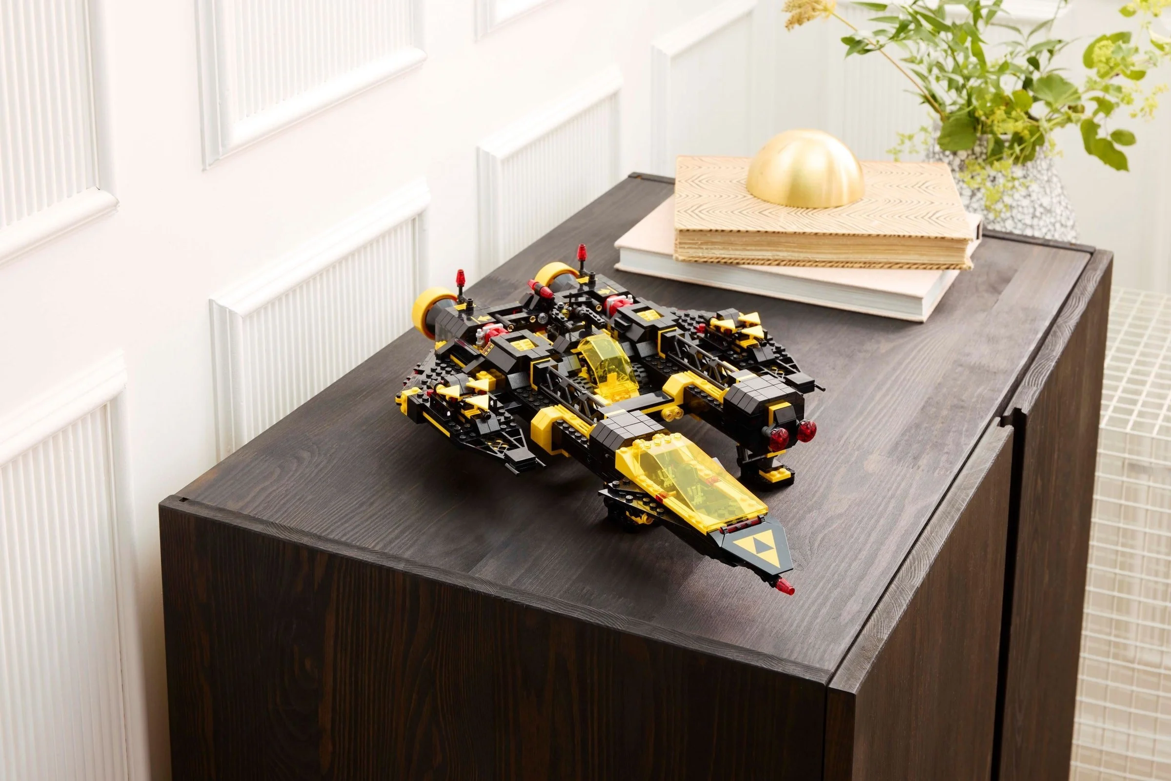 LEGO® 10355 Blacktron Renegade - zdjęcie 11