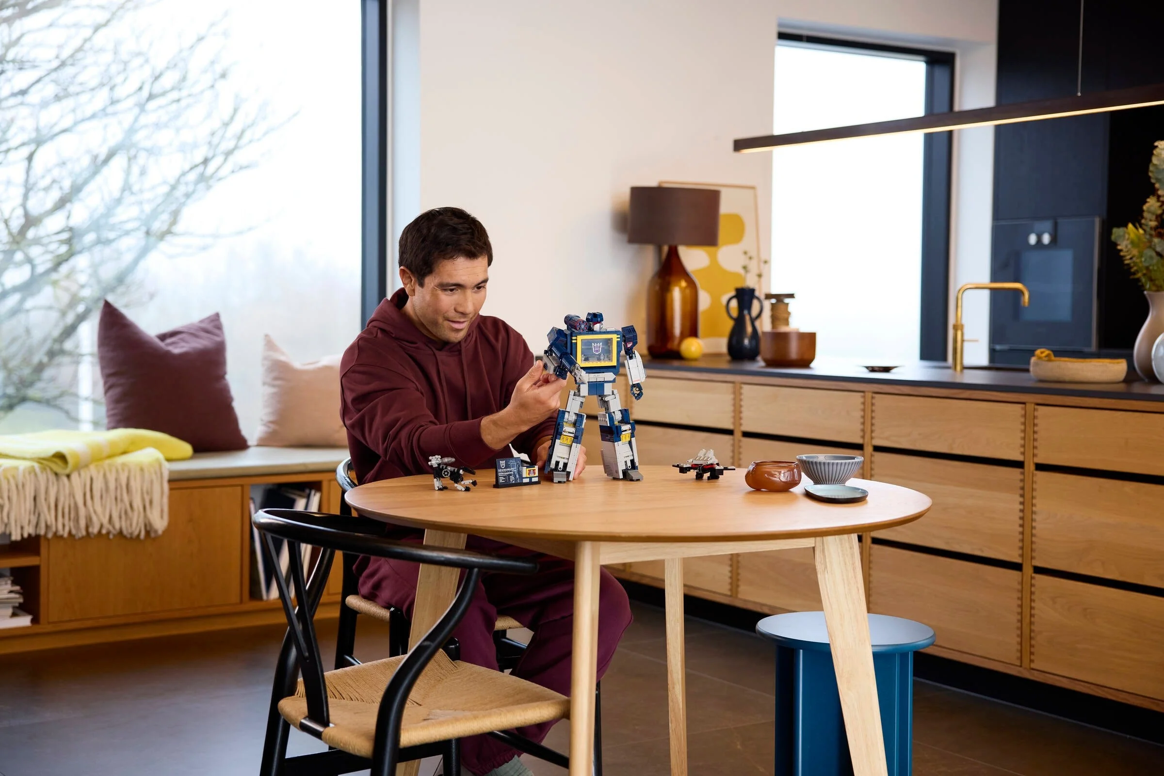 LEGO® 10358 Transformers: Soundwave - zdjęcie 13