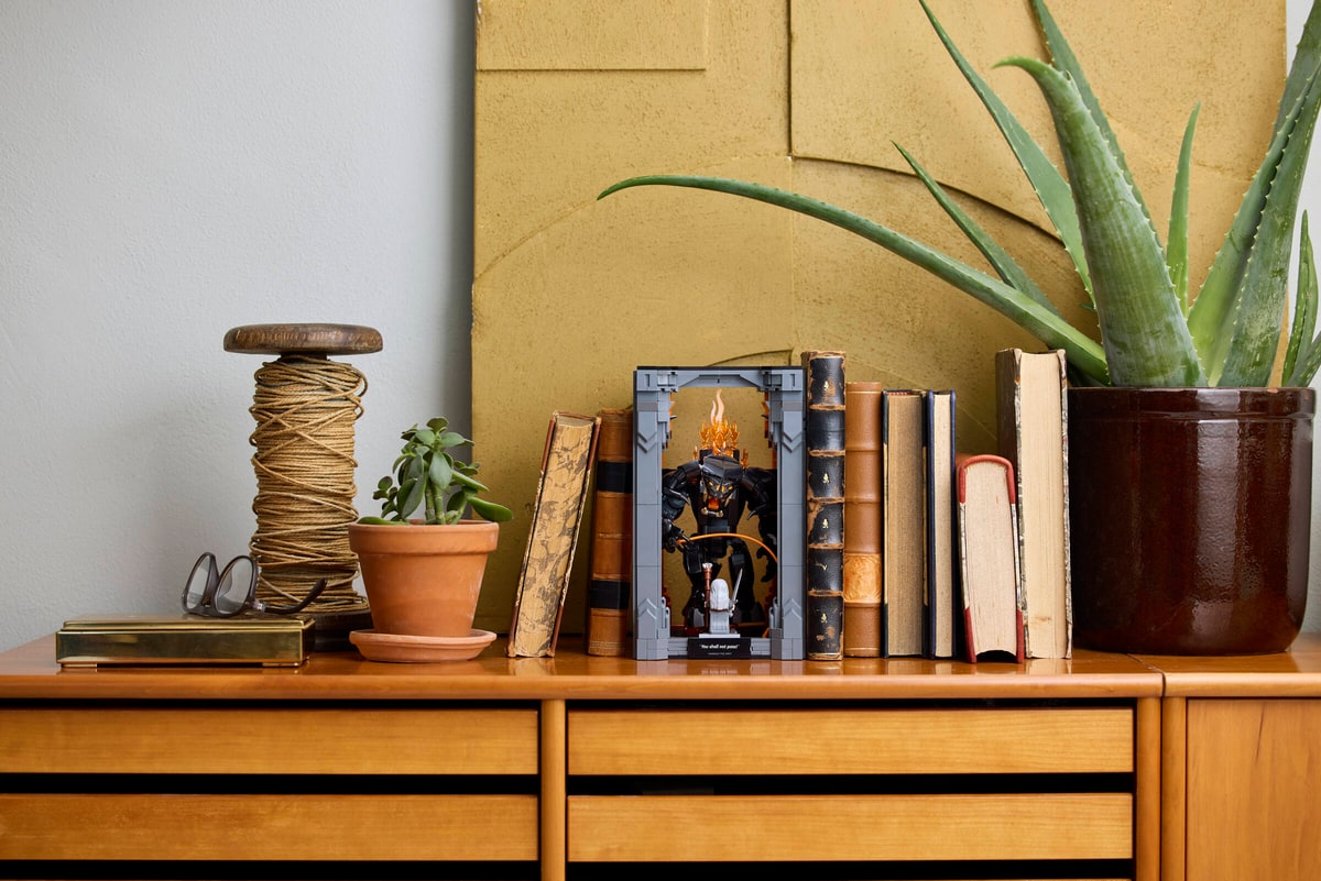 LEGO® 10367 Władca pierścieni: Book nook z Balrogiem - zdjęcie 8