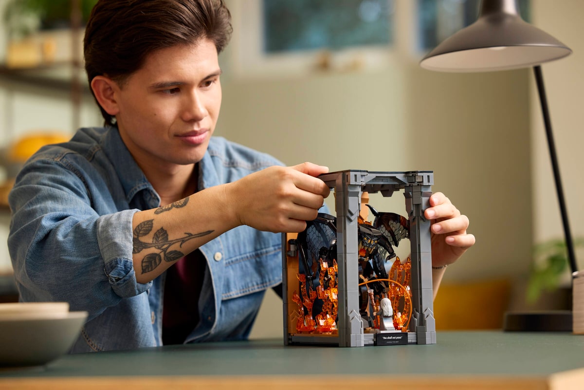 LEGO® 10367 Władca pierścieni: Book nook z Balrogiem - zdjęcie 11