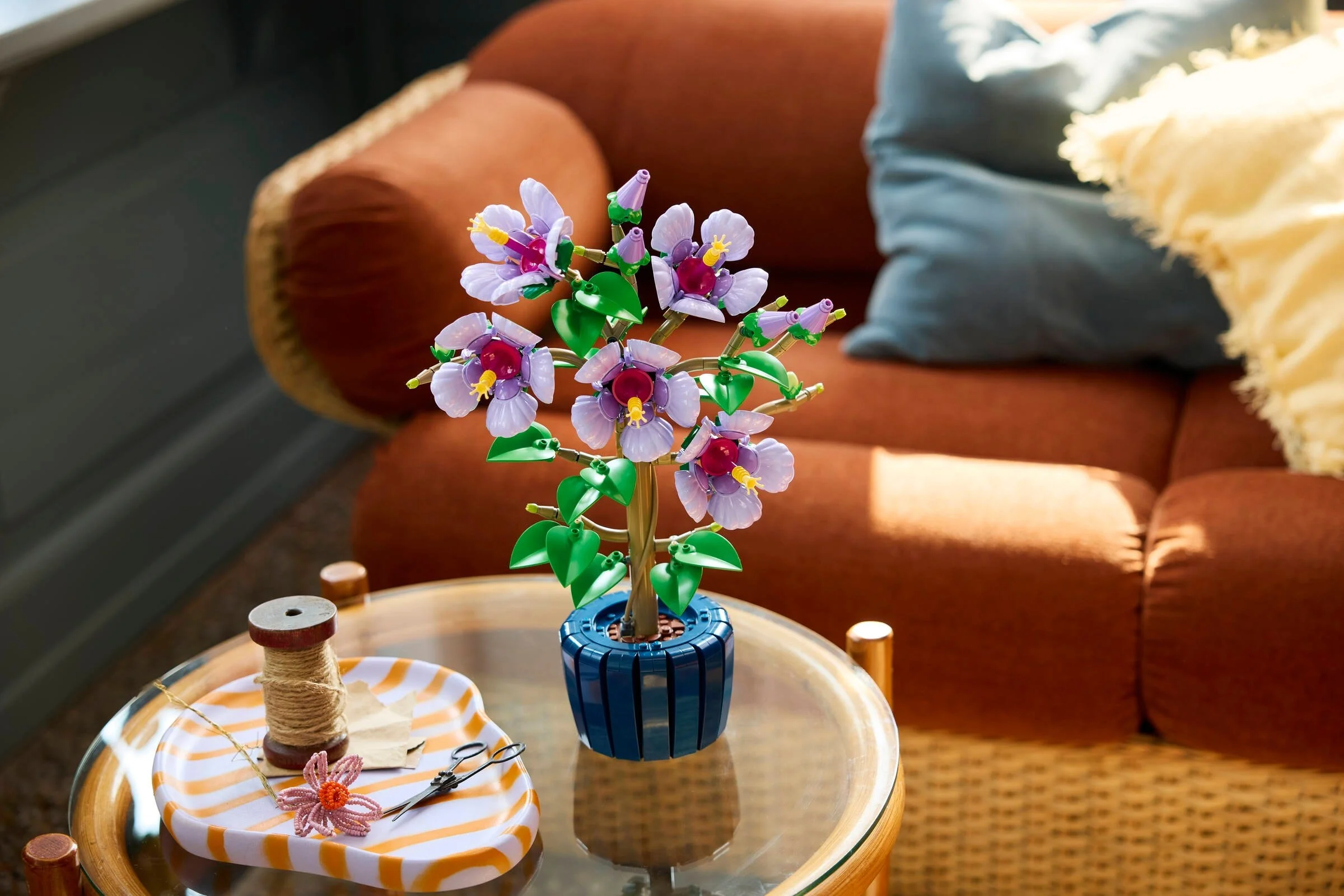 LEGO® 10372 Collection Hibiskus Wiosna Dzień Kobiet - zdjęcie 10