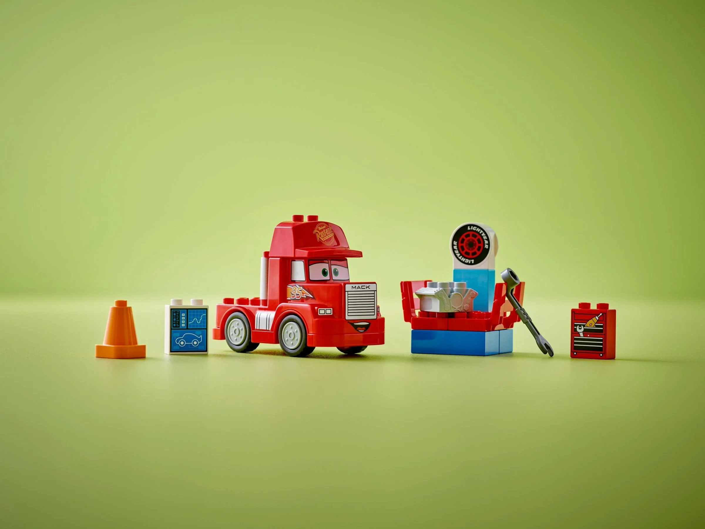 LEGO® 10417 LEGO DUPLO Maniek na wyścigu - zdjęcie 4