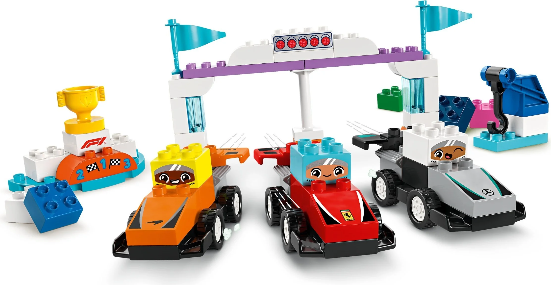 LEGO® 10445 Bolidy i Kierowcy F1® - zdjęcie 10
