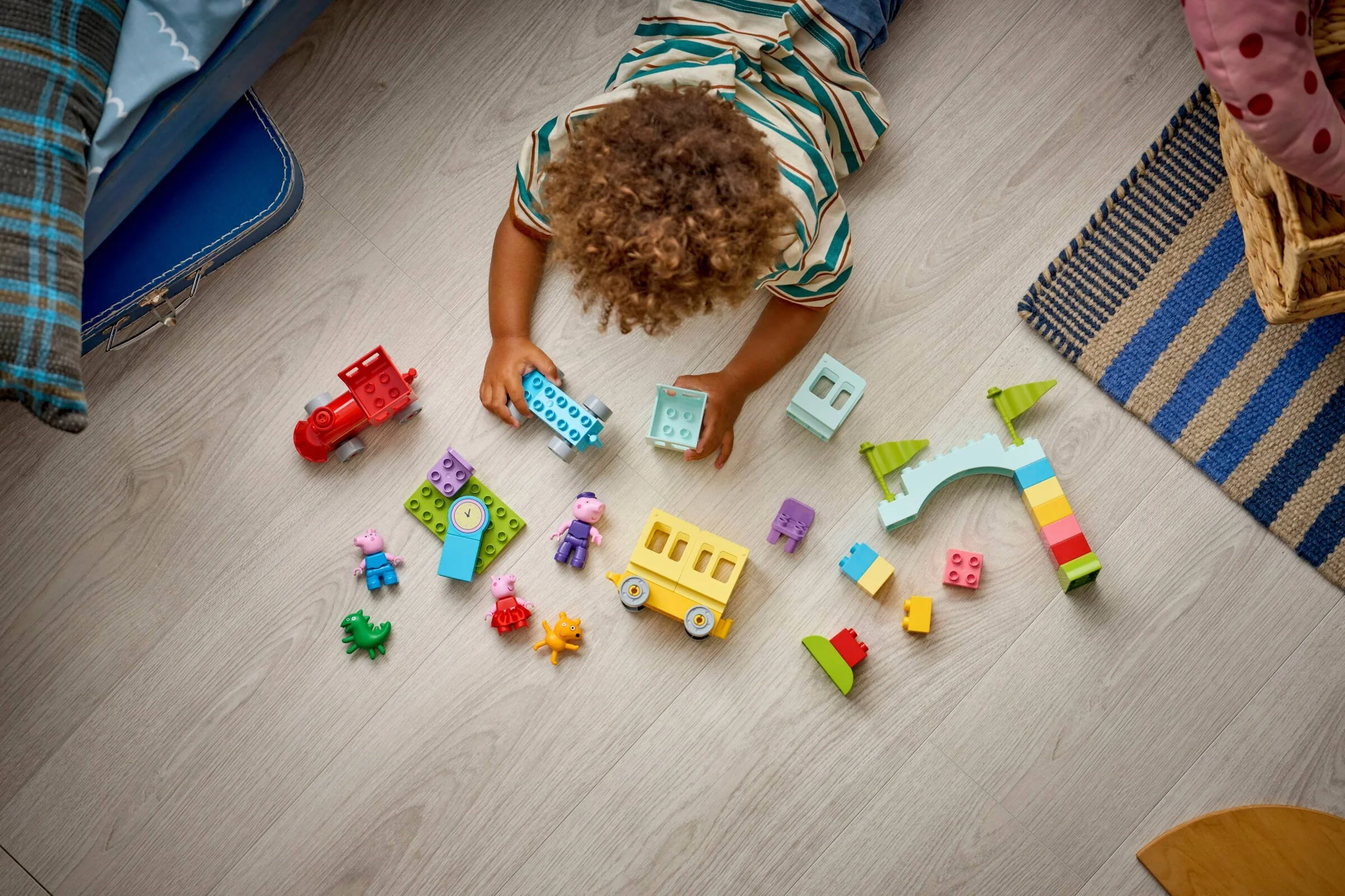 LEGO® 10466 Podróż pociągiem z Dziadkiem Świnką - zdjęcie 4