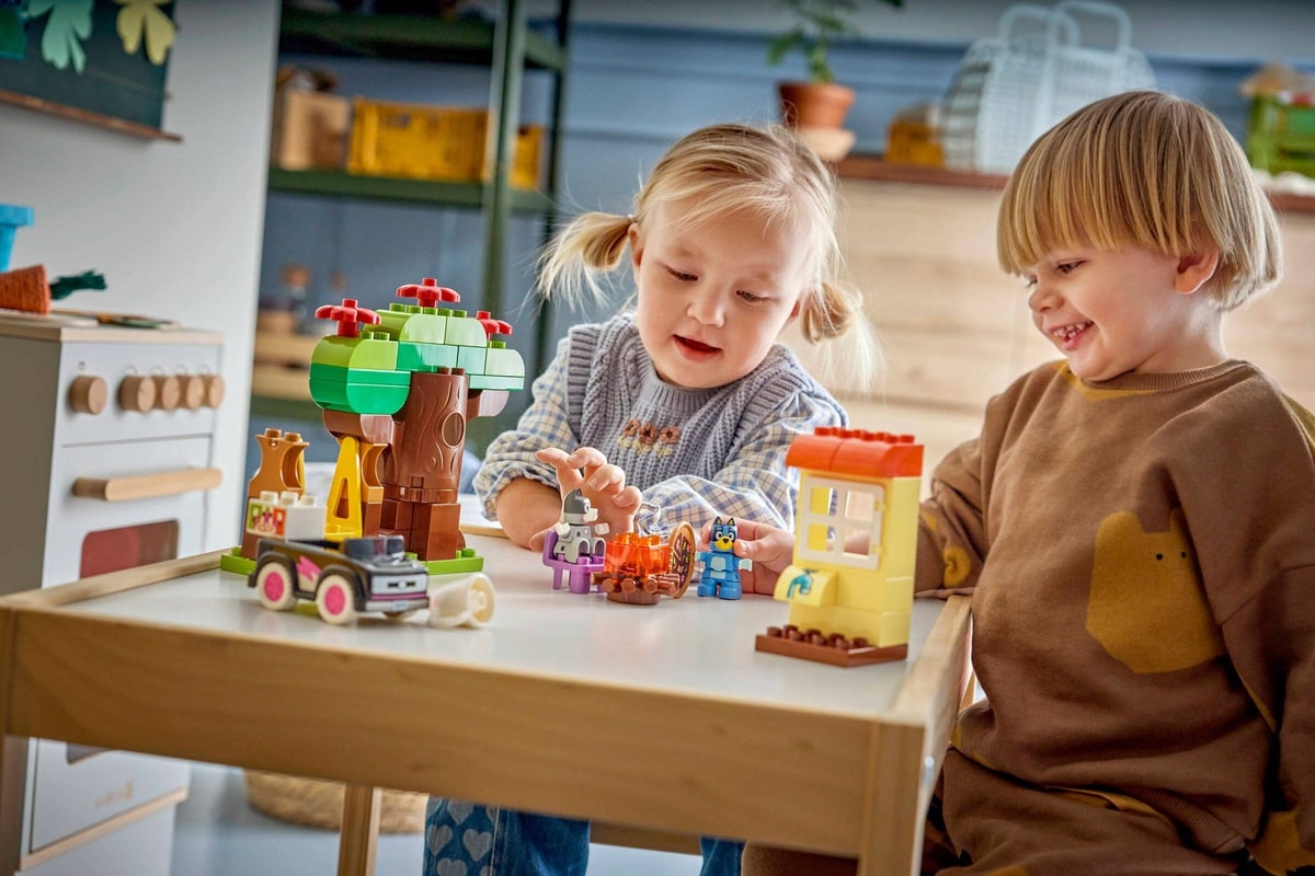 LEGO® 10469 Pizzerki z Muffinką i Blue - zdjęcie 8