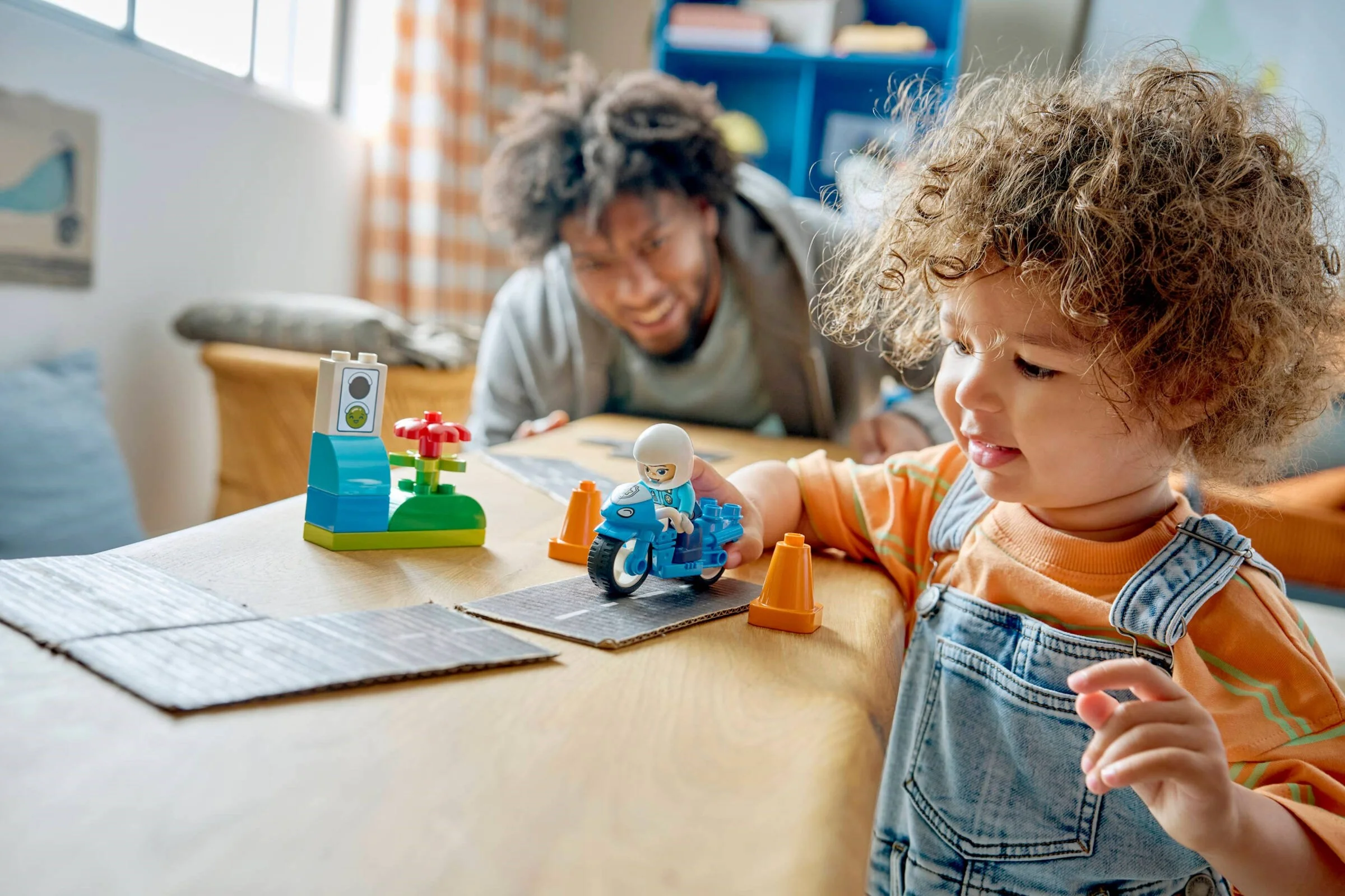 LEGO® 10471 Niebieski Motocykl Policyjny - zdjęcie 16