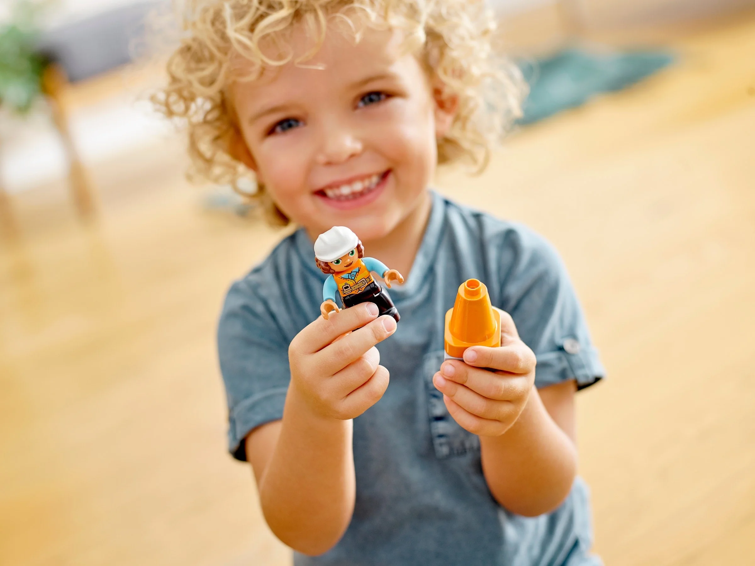 LEGO® 10933 Żuraw wieżowy i budowa - zdjęcie 7