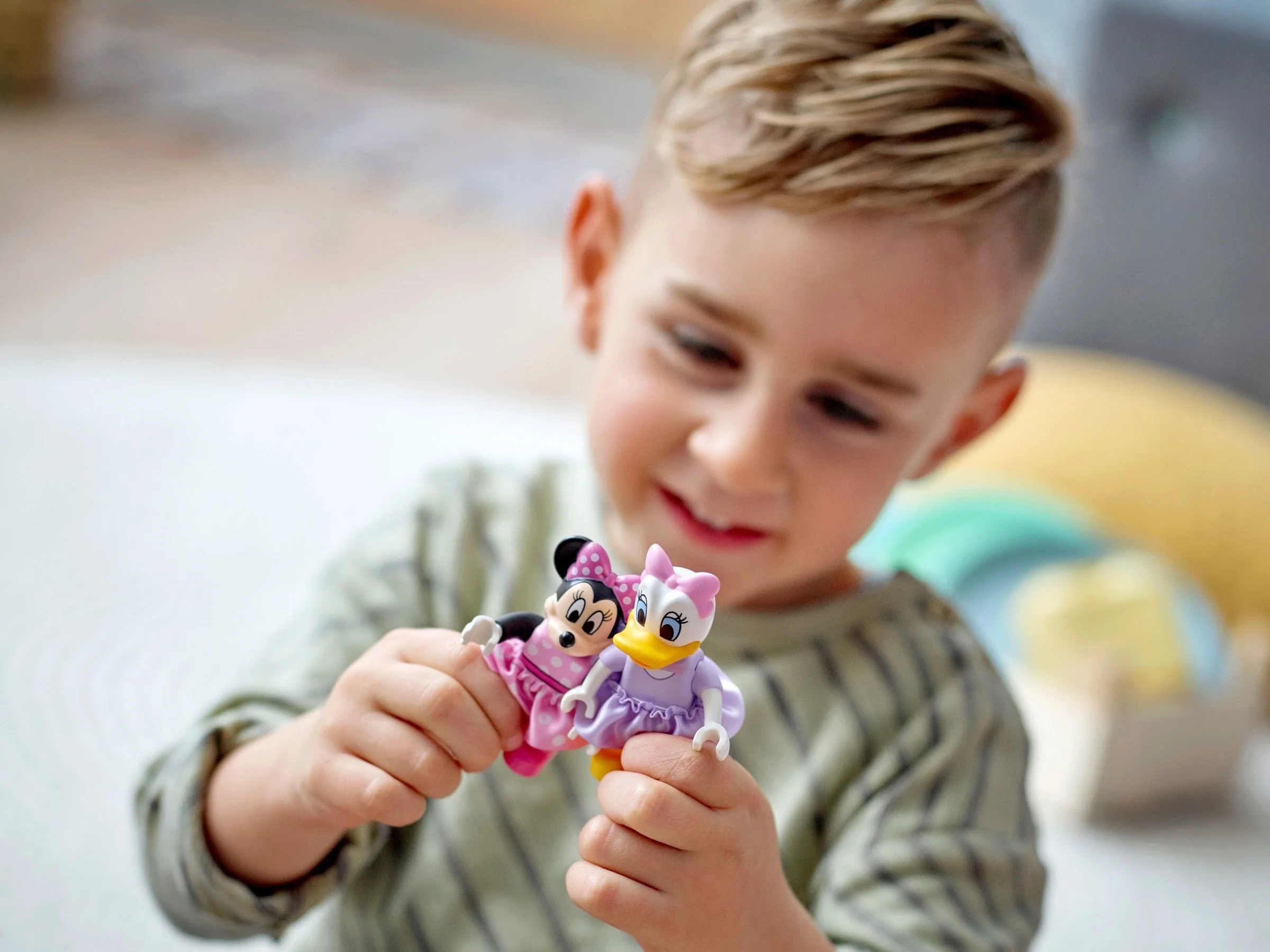 LEGO® 10942 Dom i kawiarnia Myszki Minnie Nowe - zdjęcie 12