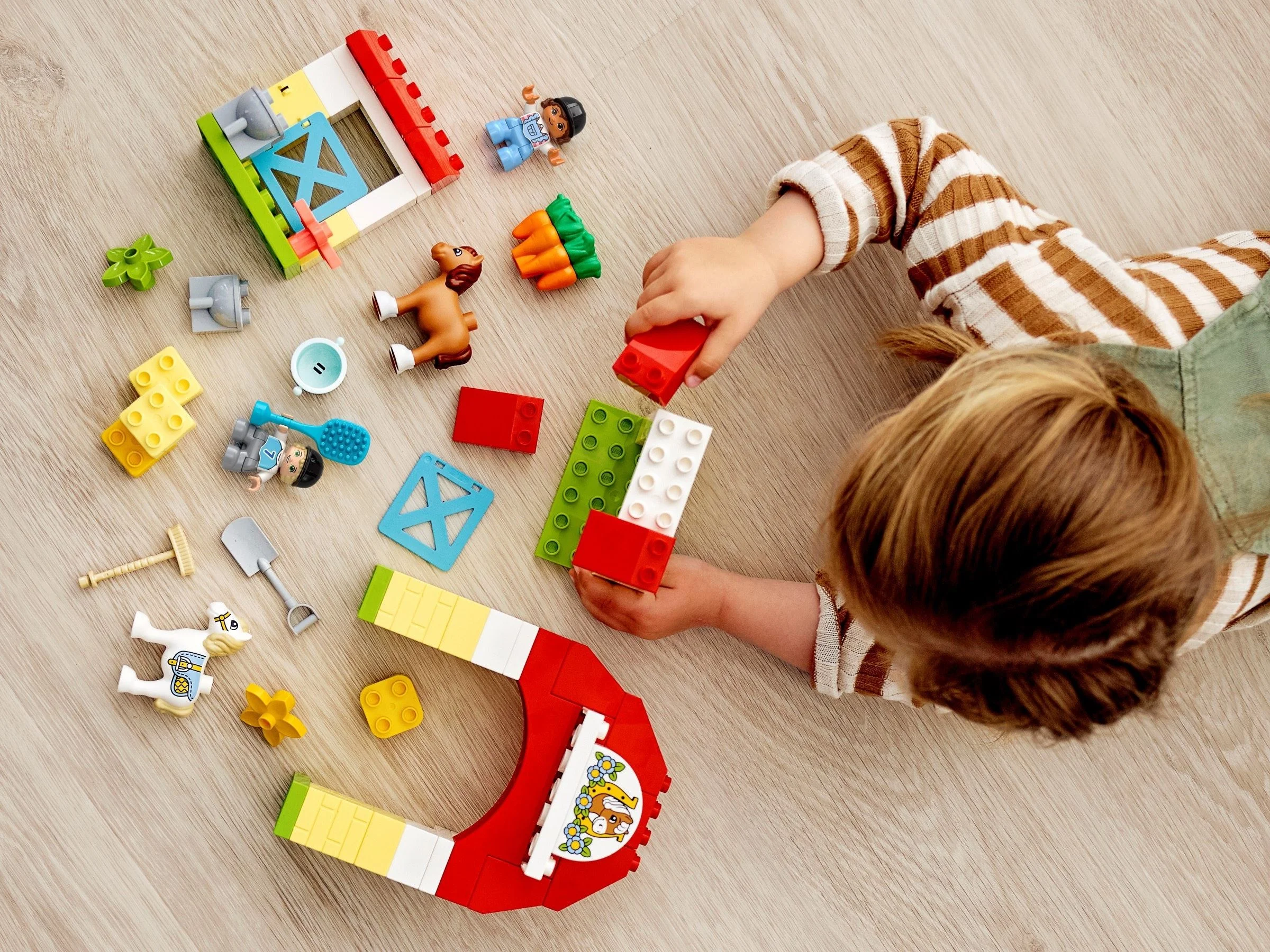 LEGO® 10951 Stadnina i kucyki - zdjęcie 5