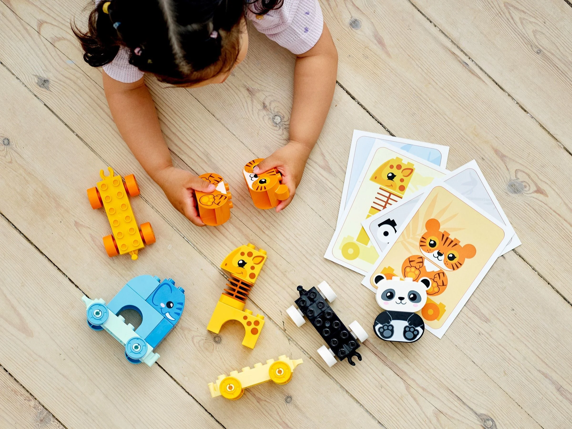 LEGO® 10955 Pociąg ze zwierzątkami - zdjęcie 10