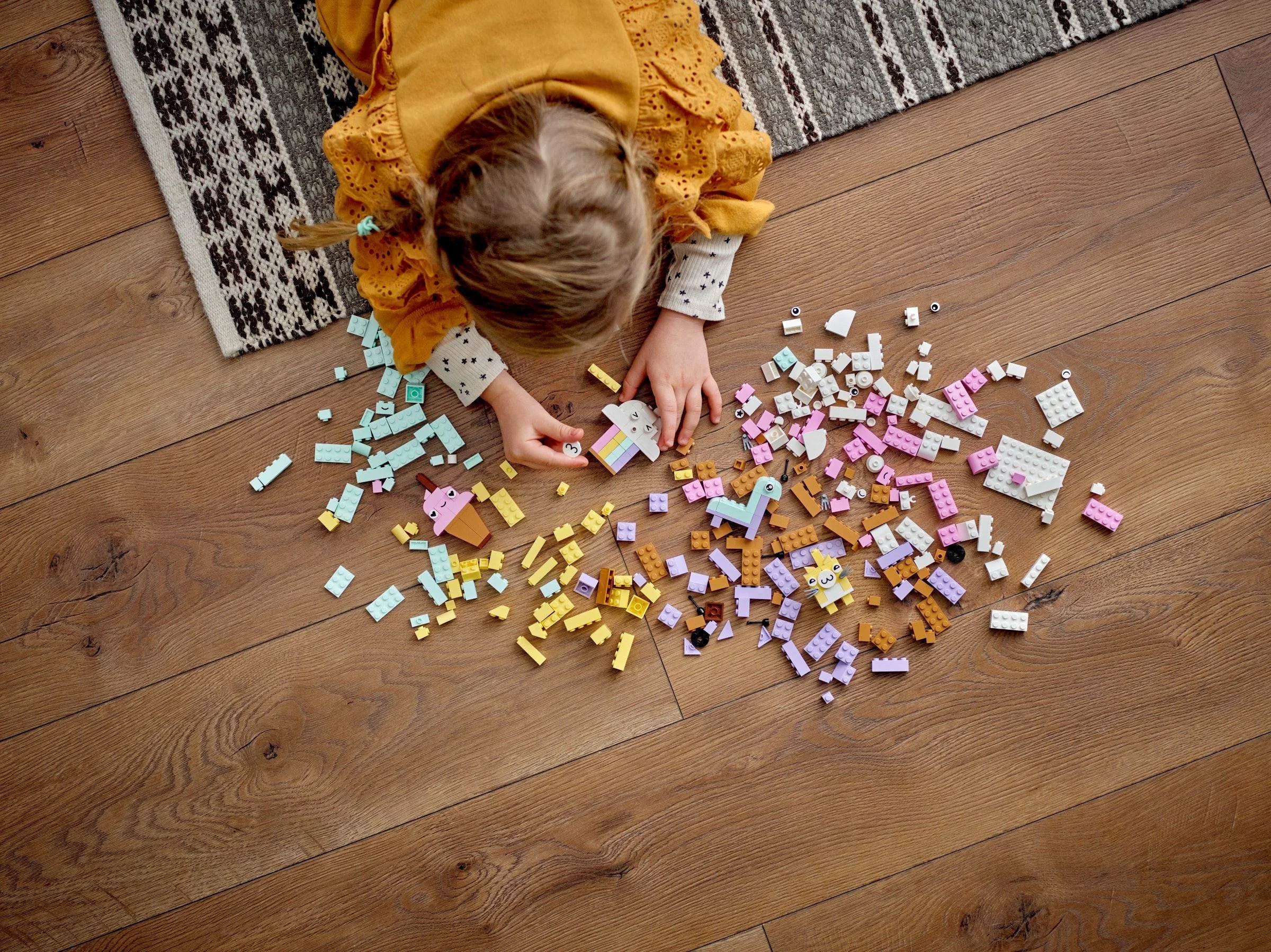 LEGO® 11028 Kreatywna zabawa pastelowymi kolorami - zdjęcie 4