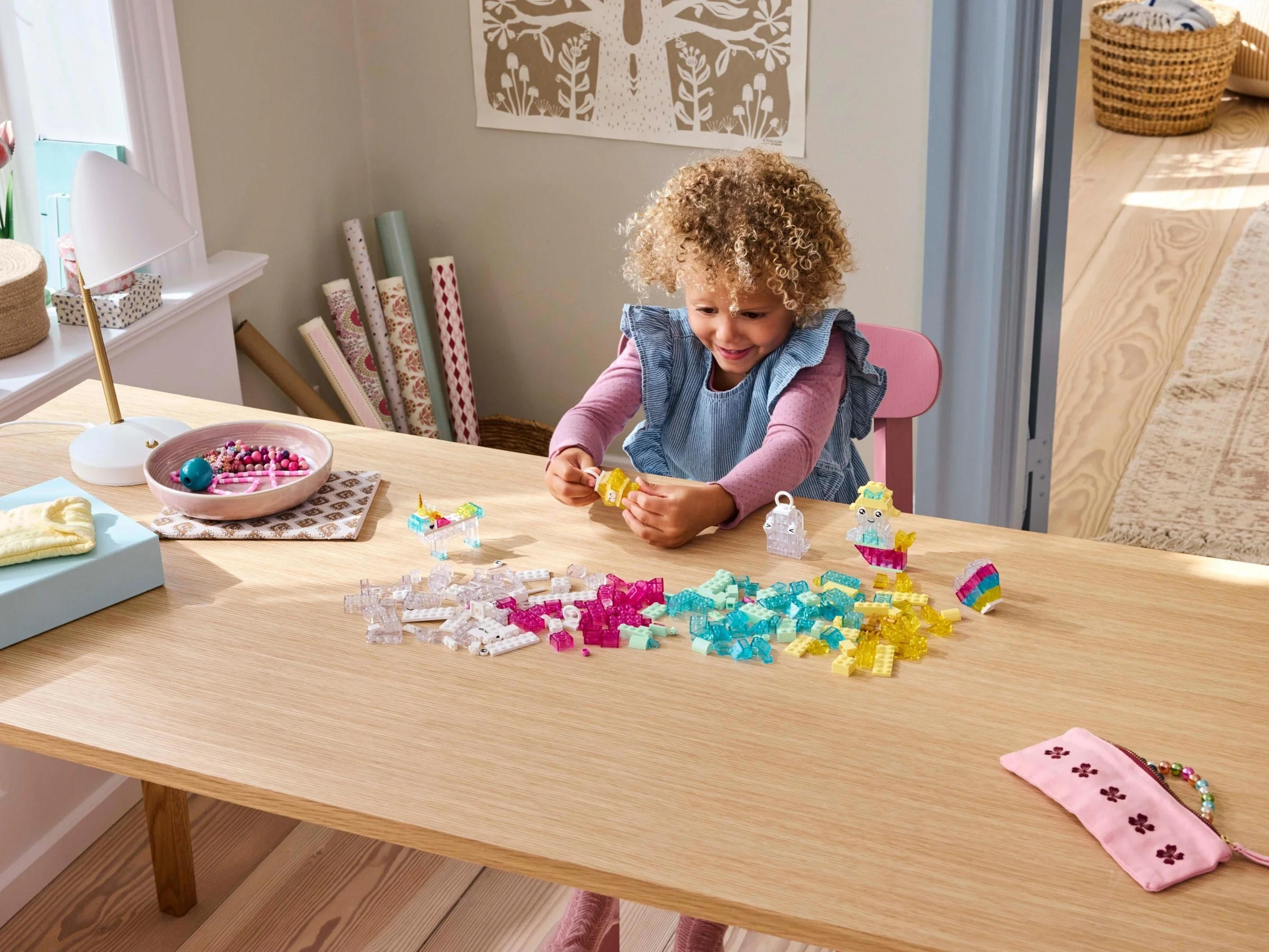 LEGO® 11040 Magiczny z Przezroczystymi Klockami - zdjęcie 4