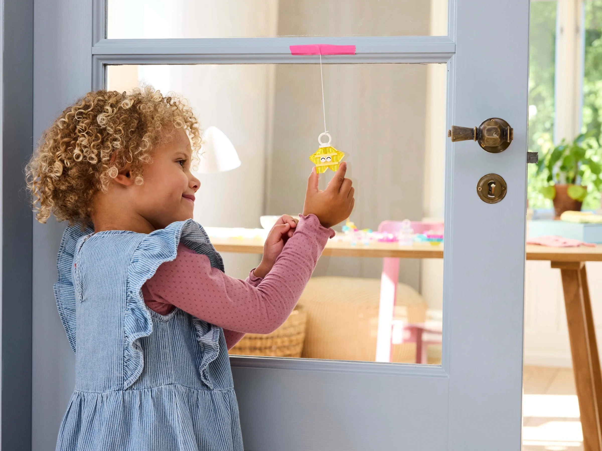 LEGO® 11040 Magiczny z Przezroczystymi Klockami - zdjęcie 5