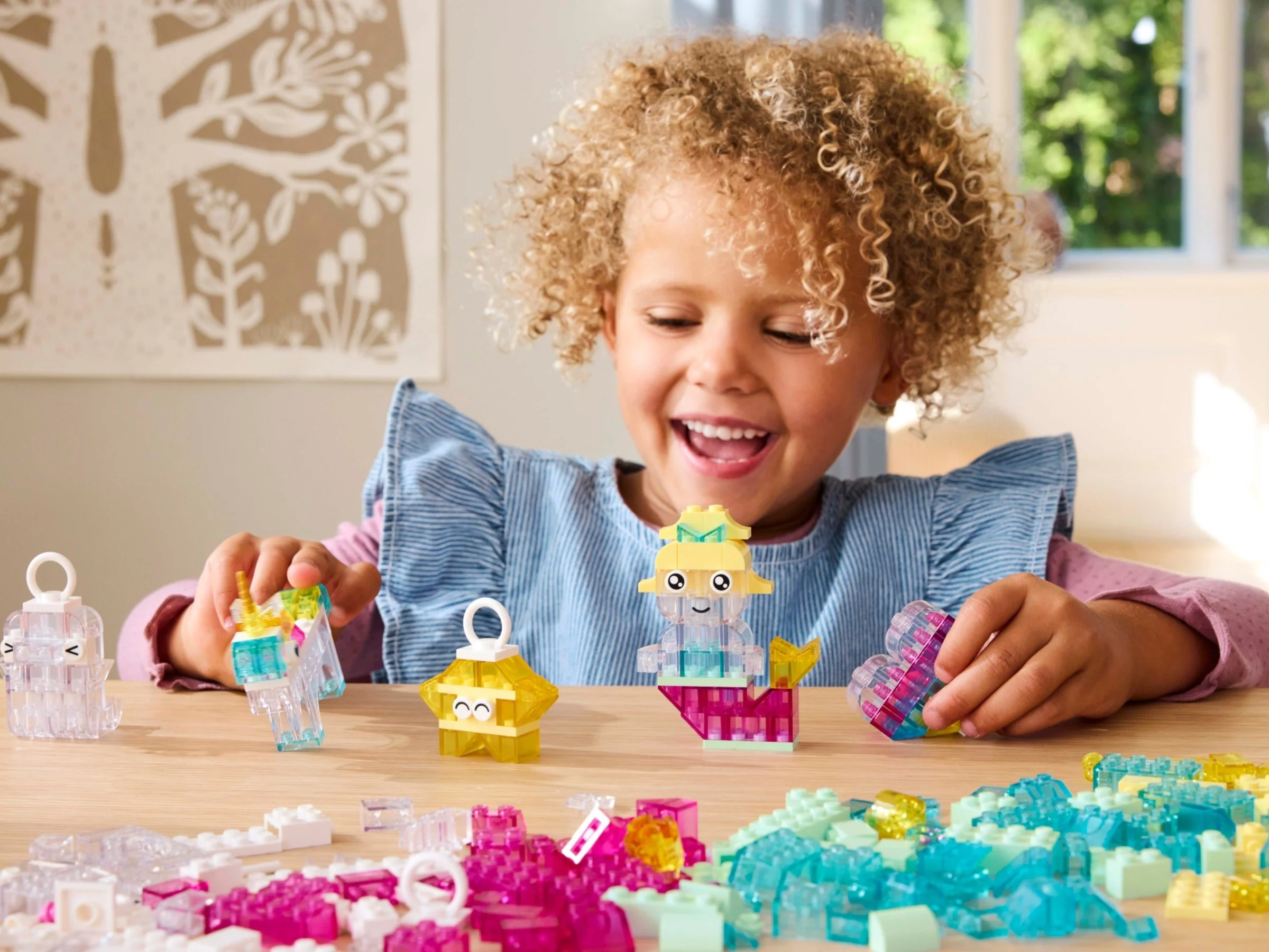 LEGO® 11040 Magiczny z Przezroczystymi Klockami - zdjęcie 6