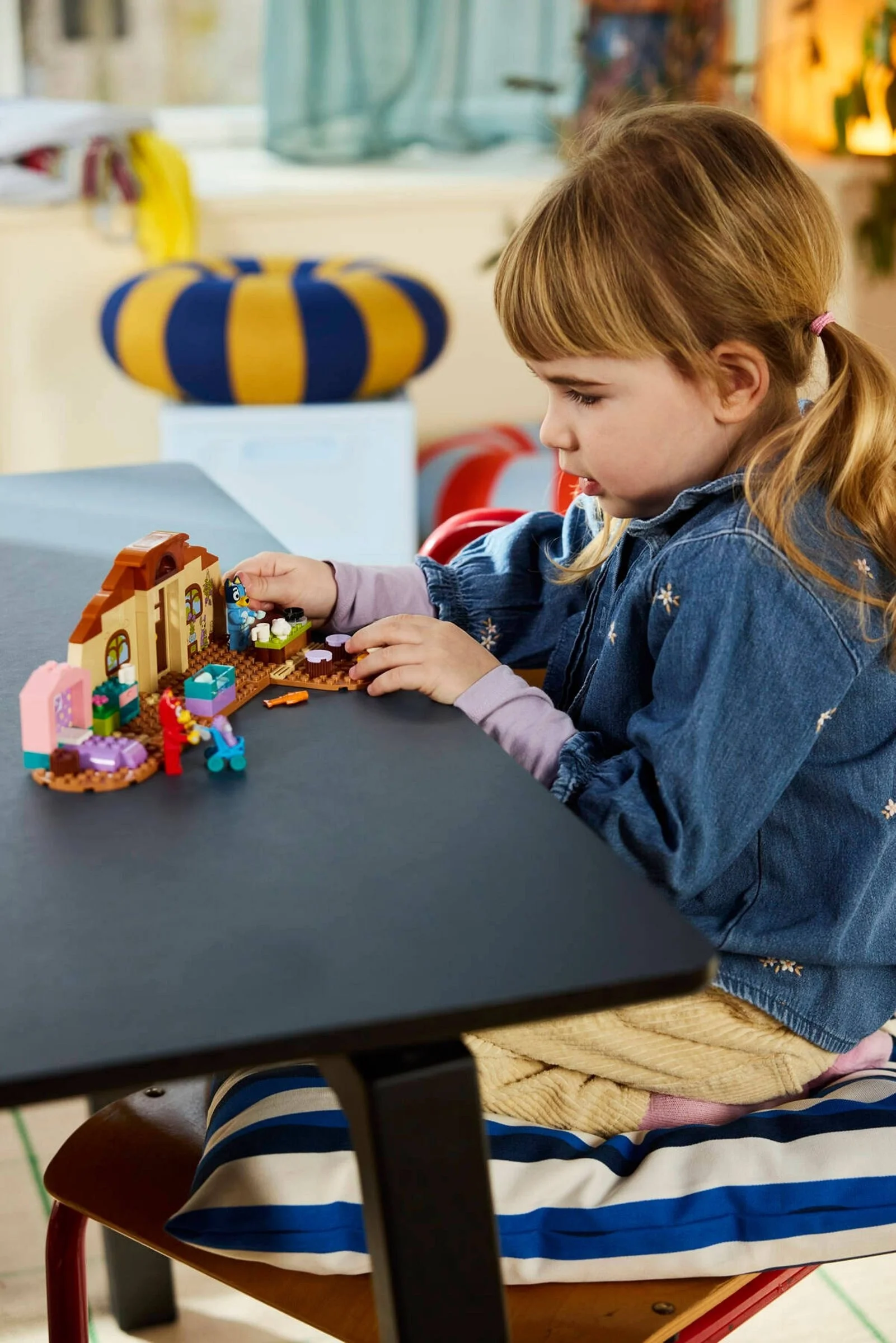 LEGO® 11221 Szkoła z Ryżykiem i Blue - zdjęcie 6