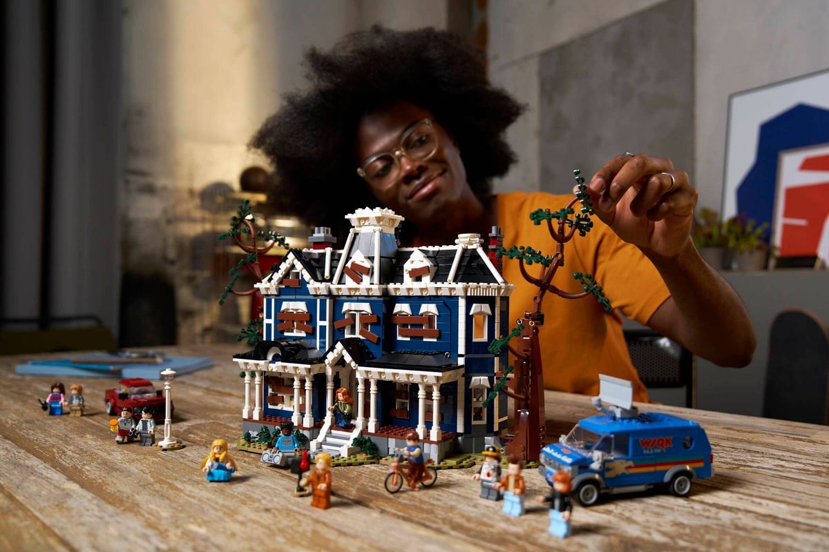 LEGO® 11370 Stranger Things: Dom Creelów - zdjęcie 20