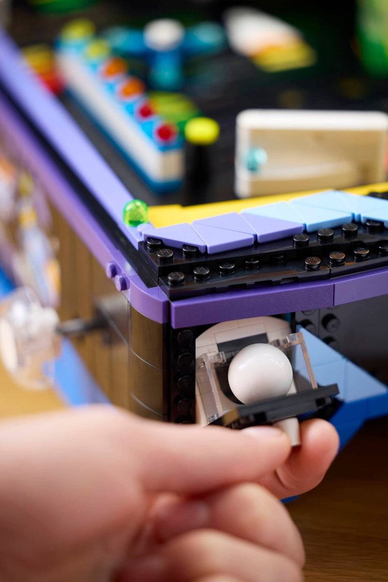 LEGO® 11374 Automat do gry pinball - zdjęcie 10