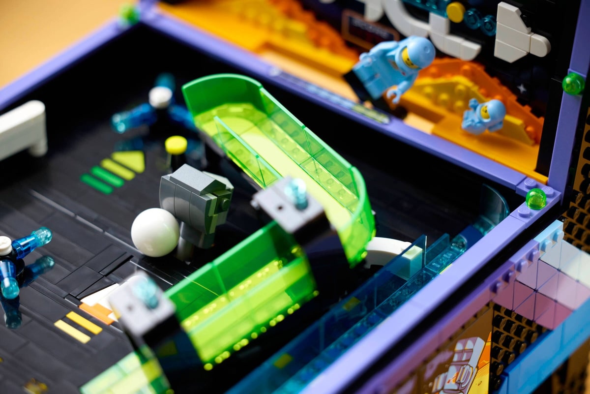 LEGO® 11374 Automat do gry pinball - zdjęcie 6