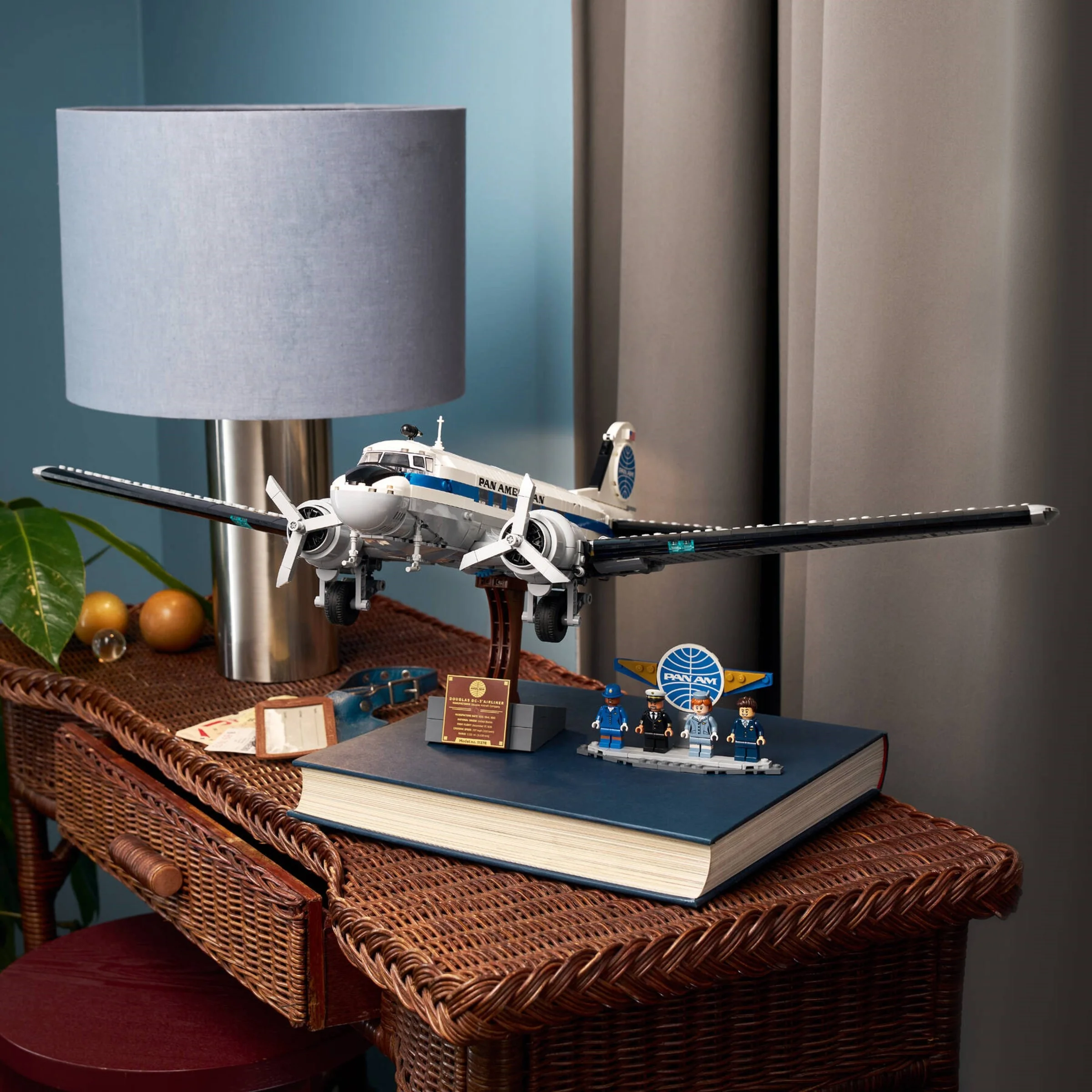 LEGO® 11378 Douglas DC-3 PAN AM Airliner - zdjęcie 13