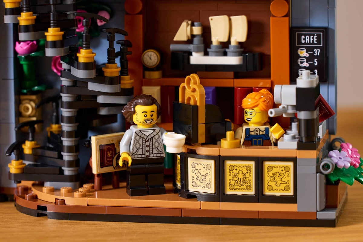 LEGO® 11379 Book nook: Księgarnia - zdjęcie 10