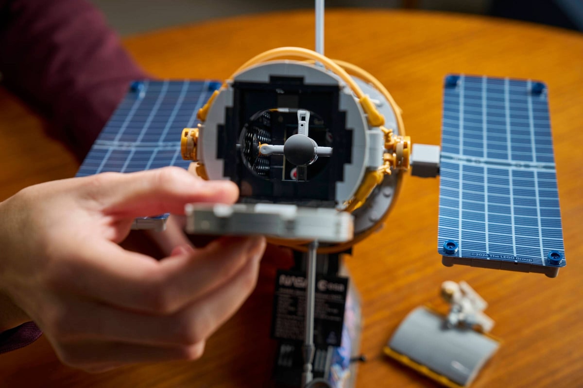 LEGO® 11382 Hubble Space Telescope, zestaw klocków 18+ - zdjęcie 7