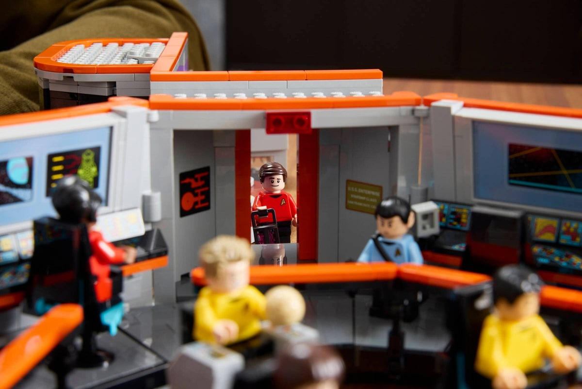 LEGO® 11385 Star Trek: Mostek U. S.S. Enterprise NCC-1701 - zdjęcie 6