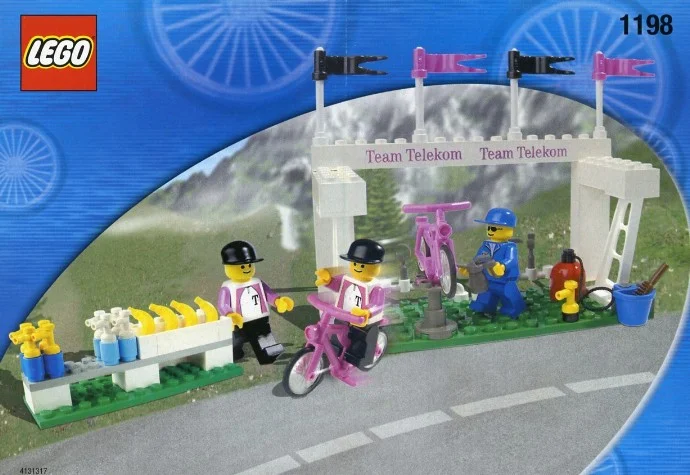 LEGO® 1198 Telekom Race Cyclists and Service Crew - zdjęcie 1