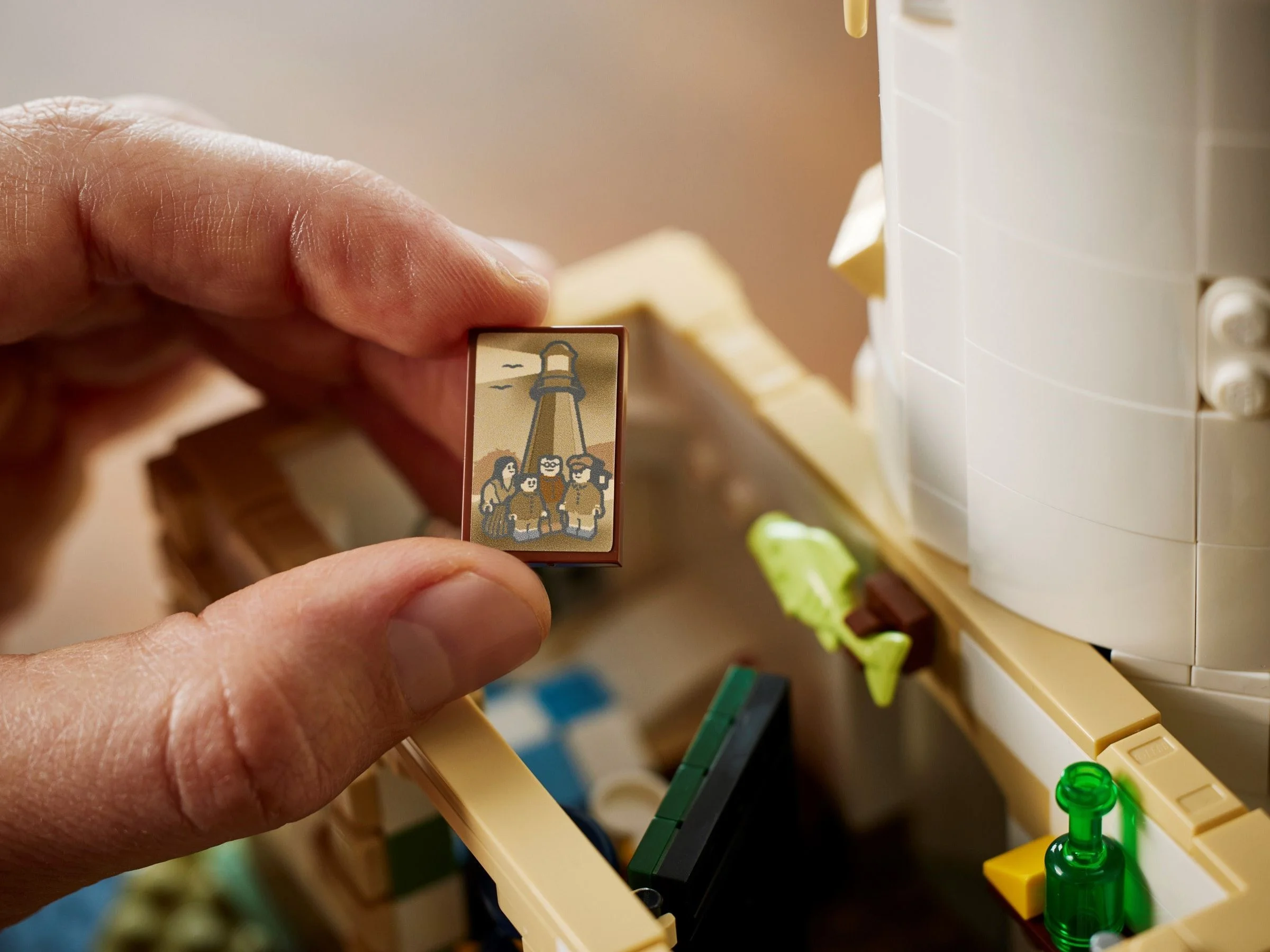 LEGO® 21335 Zmechanizowana latarnia morska Lekko Zgniecione - zdjęcie 4