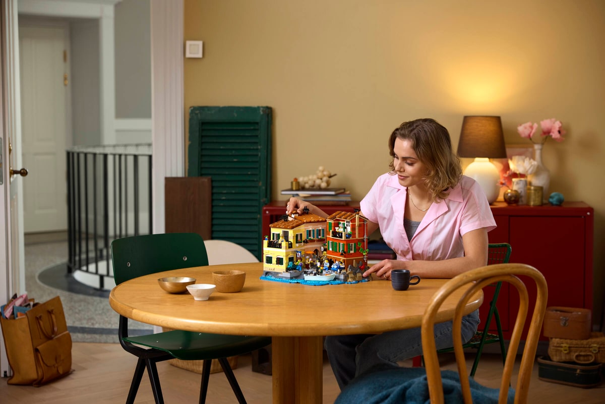 LEGO® 21359 Włoska riwiera - zdjęcie 14