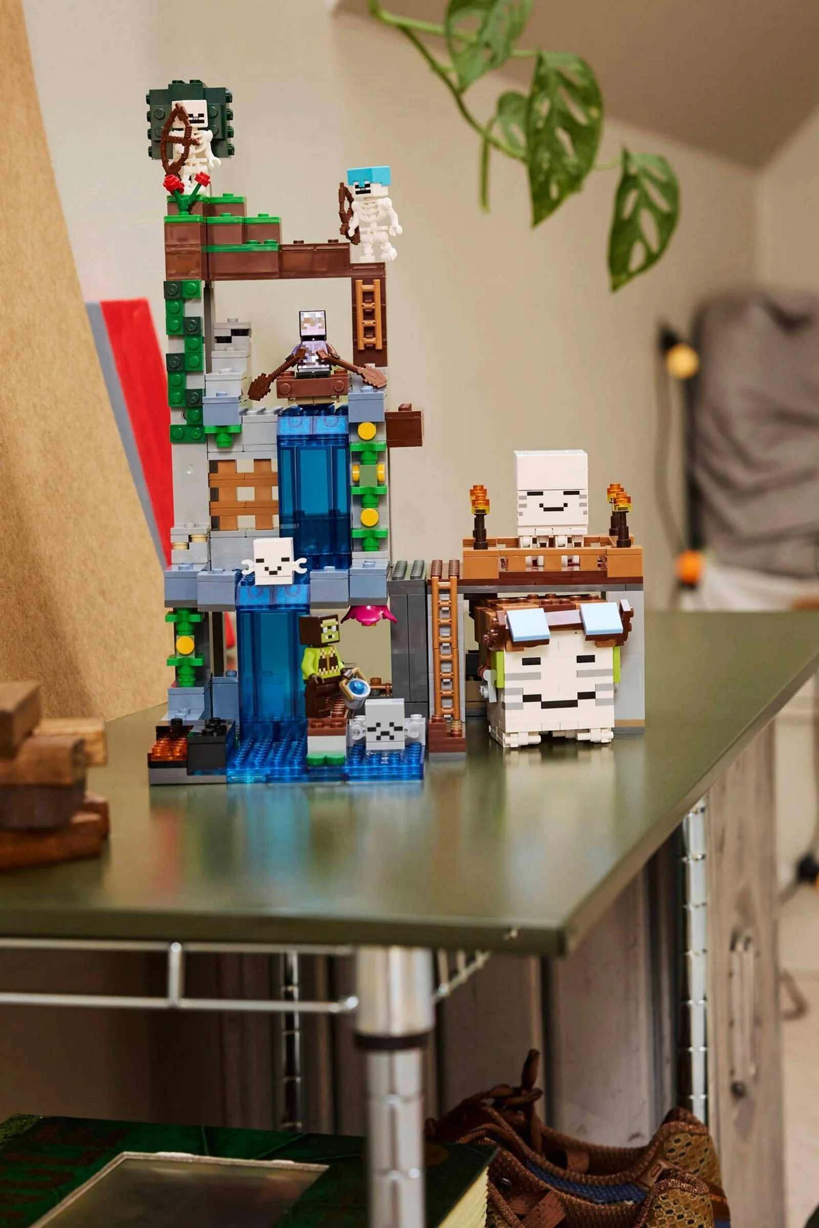 LEGO® 21597 Stacja Ghasta - zdjęcie 6