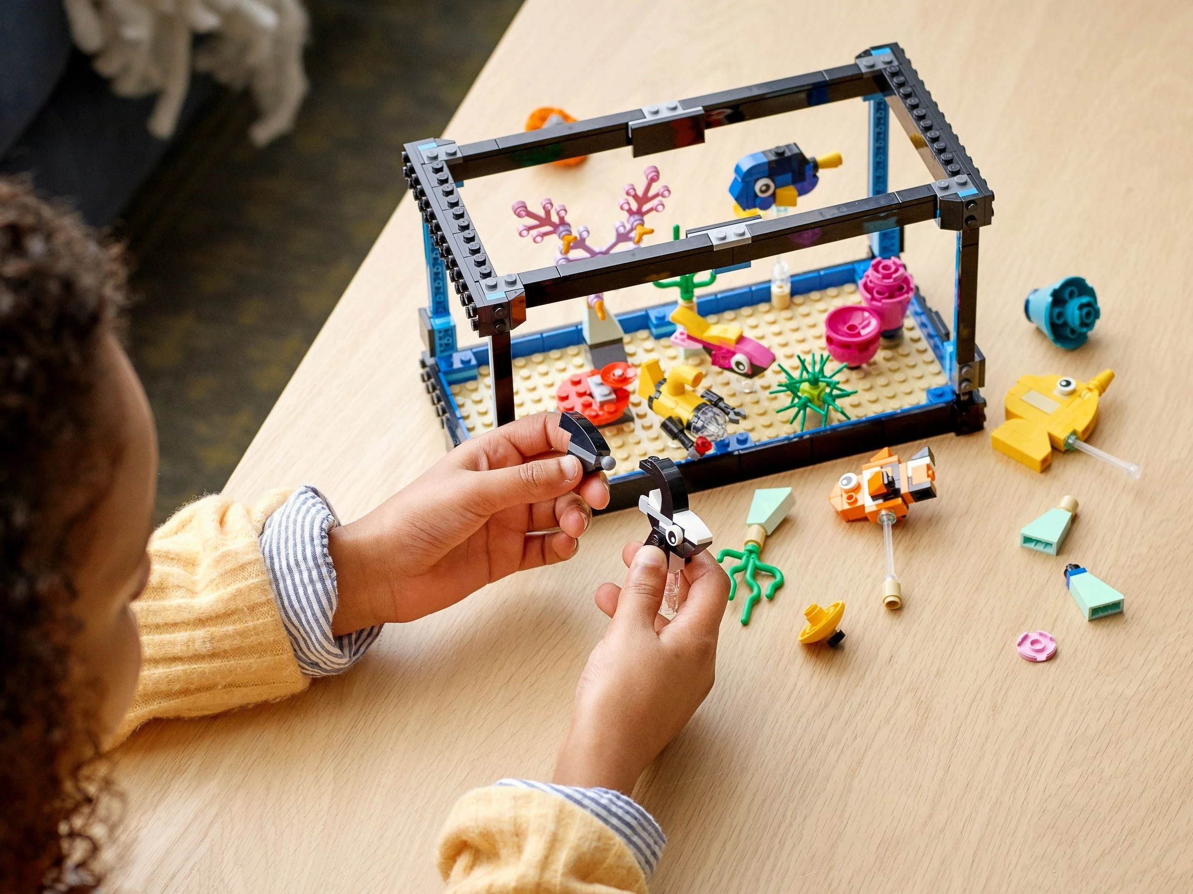 LEGO® 31122 Creator Akwarium Zbiornik na Ryby - zdjęcie 6