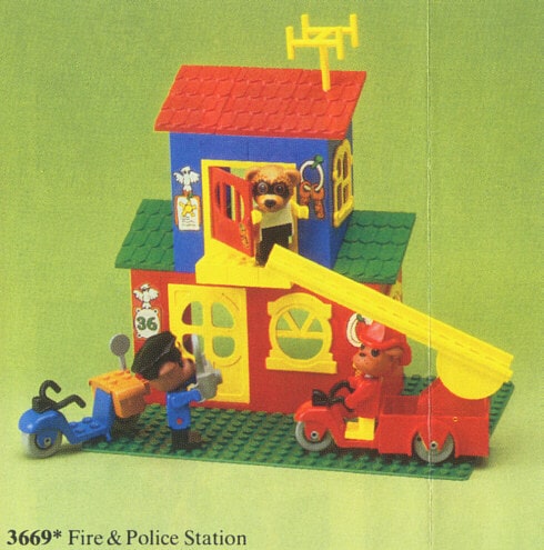 LEGO® 3669 Fire & Police Station - zdjęcie 1