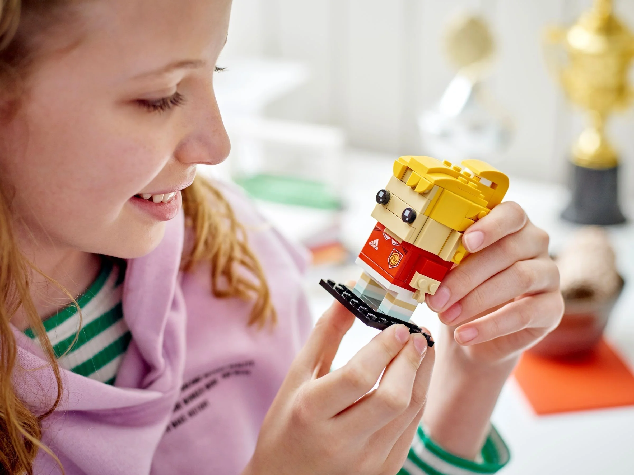 LEGO® 40541 Portret z Manchester United - zdjęcie 7