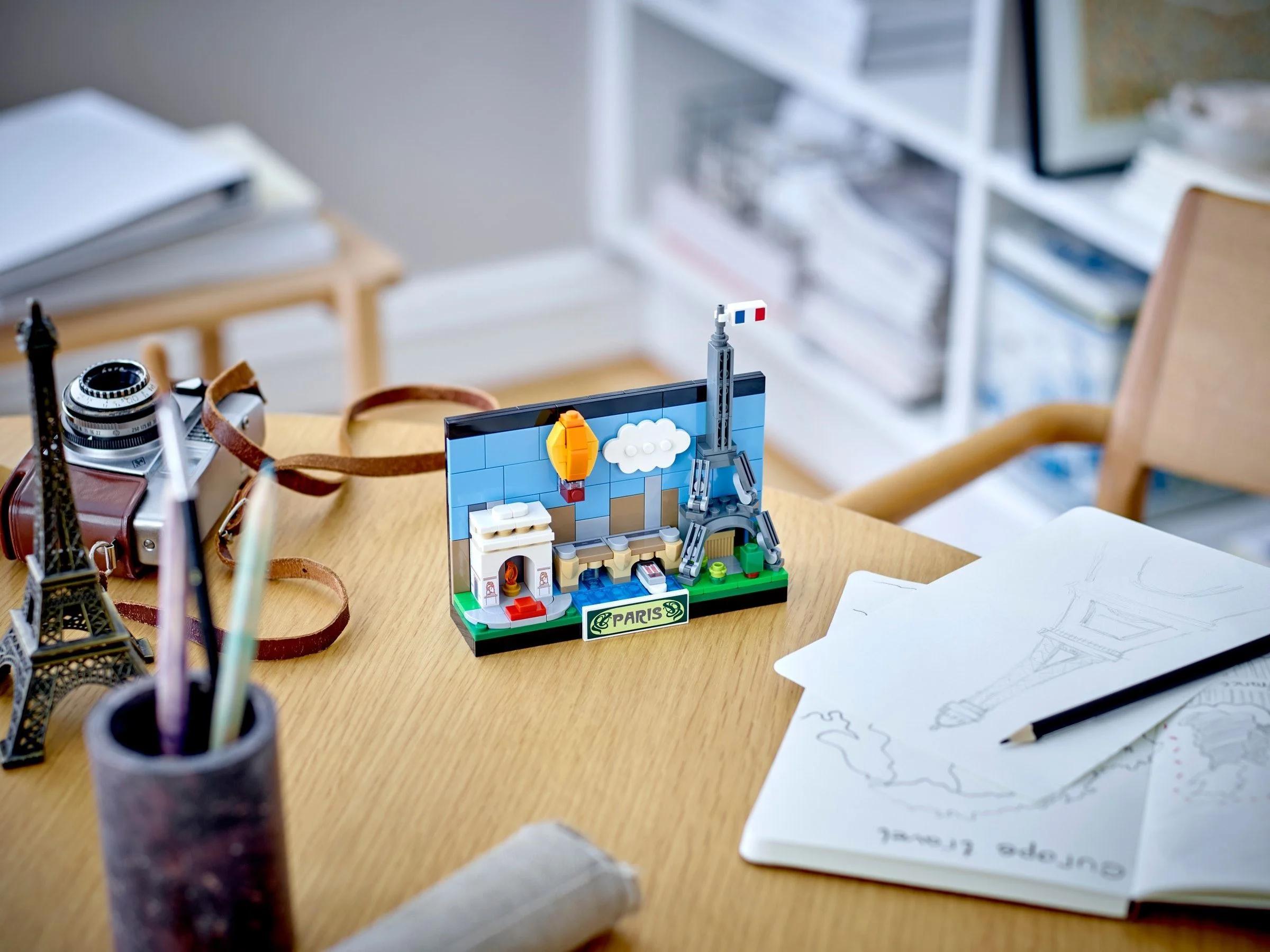 LEGO® 40568 Pocztówka z Paryża - zdjęcie 5
