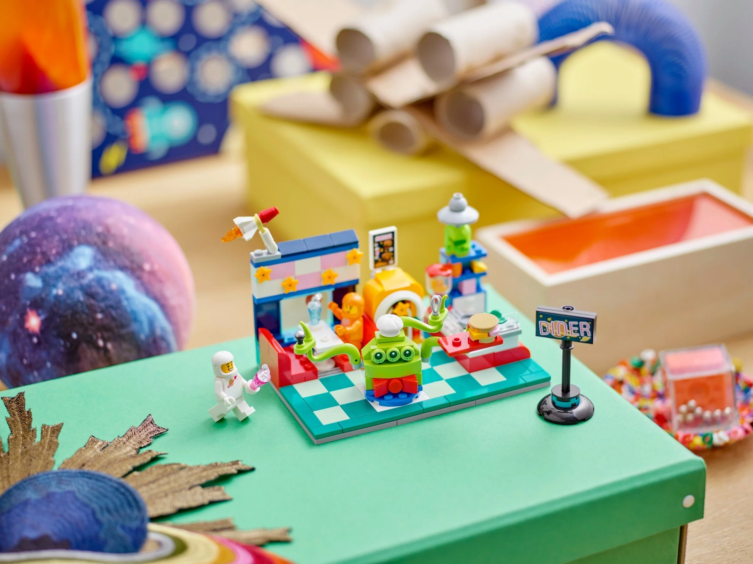 LEGO® 40687 N Lego Kosmiczna restauracja nowe - zdjęcie 4