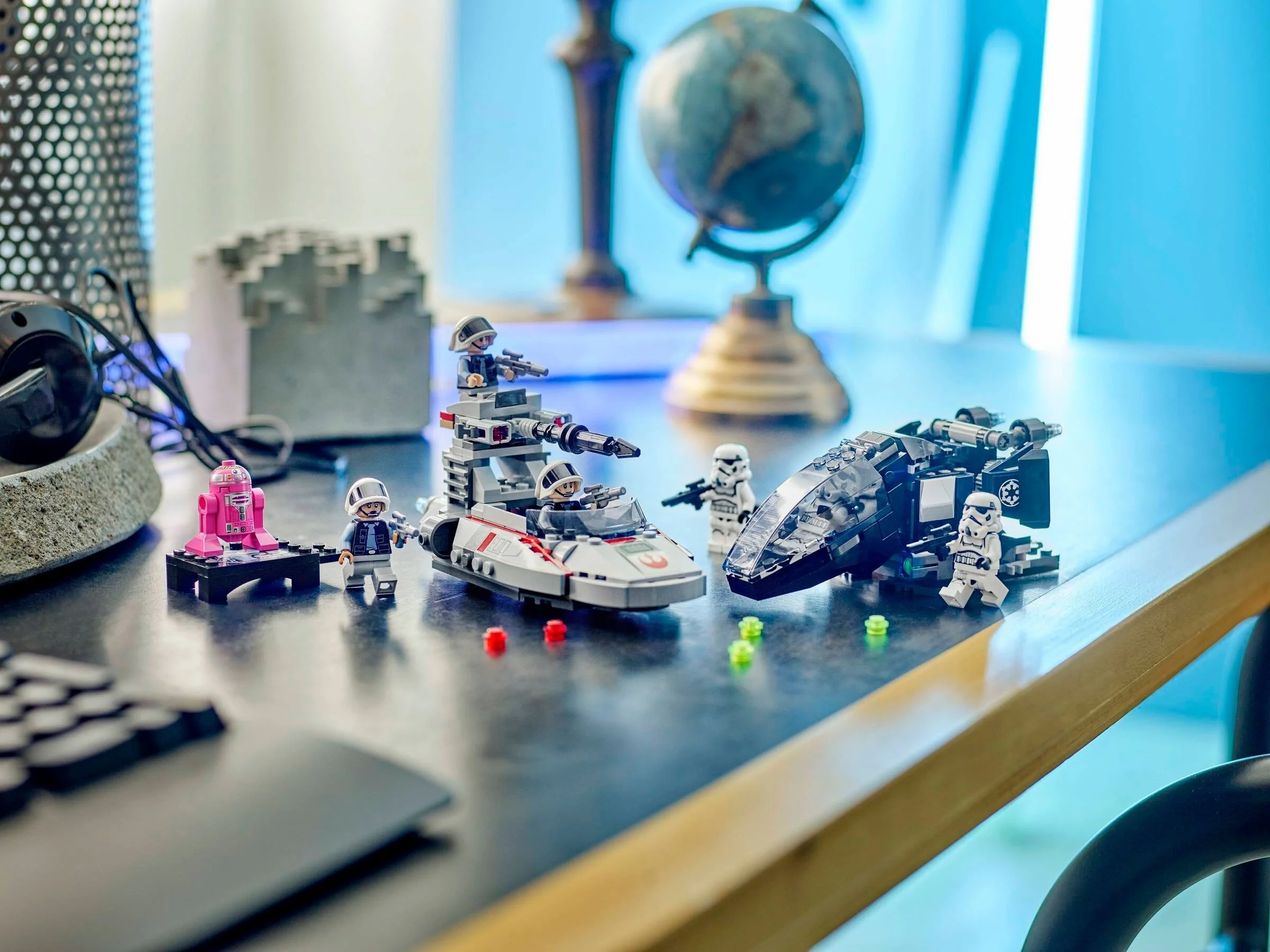 LEGO® 40755 Wars Imperialny transportowiec kontra zwiadowczy śmigacz Rebelii - zdjęcie 4