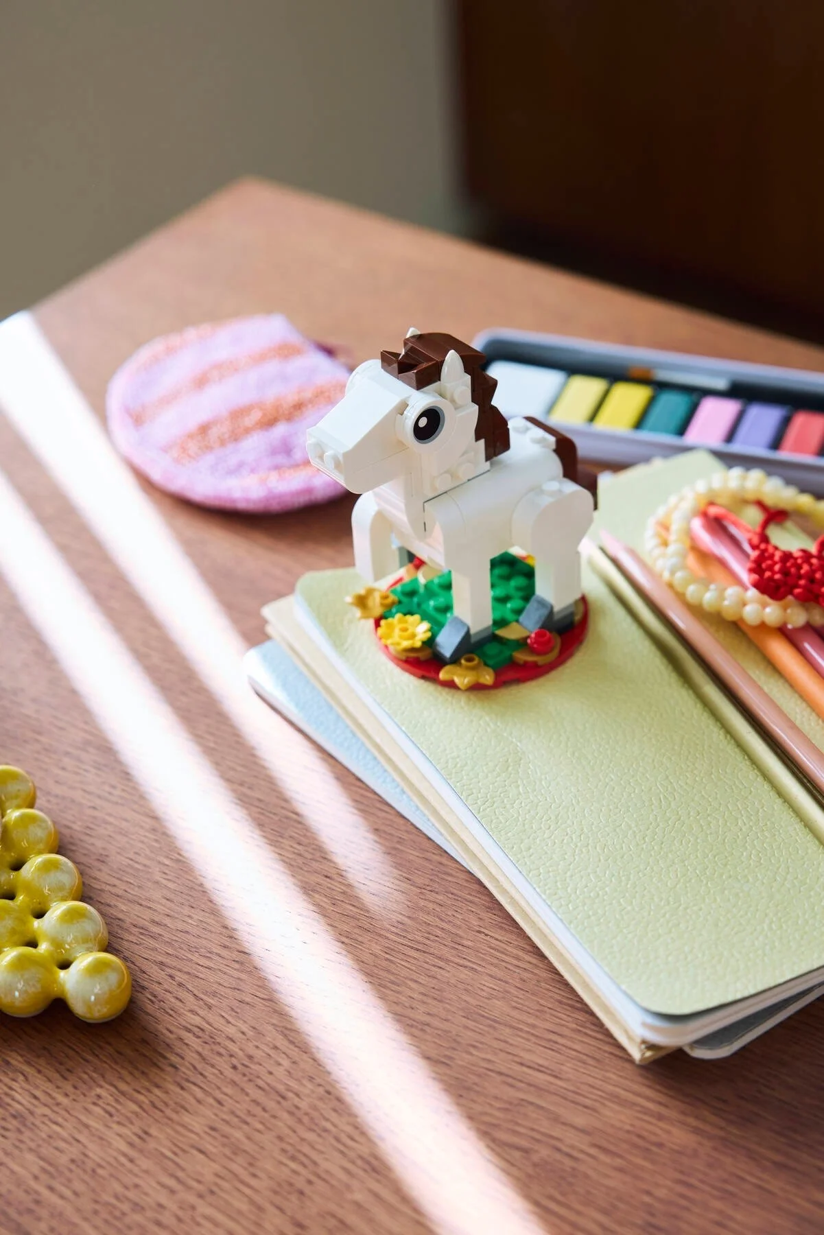 LEGO® 40779 Rok Konia - zdjęcie 5