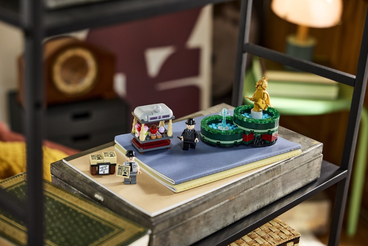 LEGO® 40901 Przekąski Ministerskie i Prorok Codzienny — stoiska - zdjęcie 5