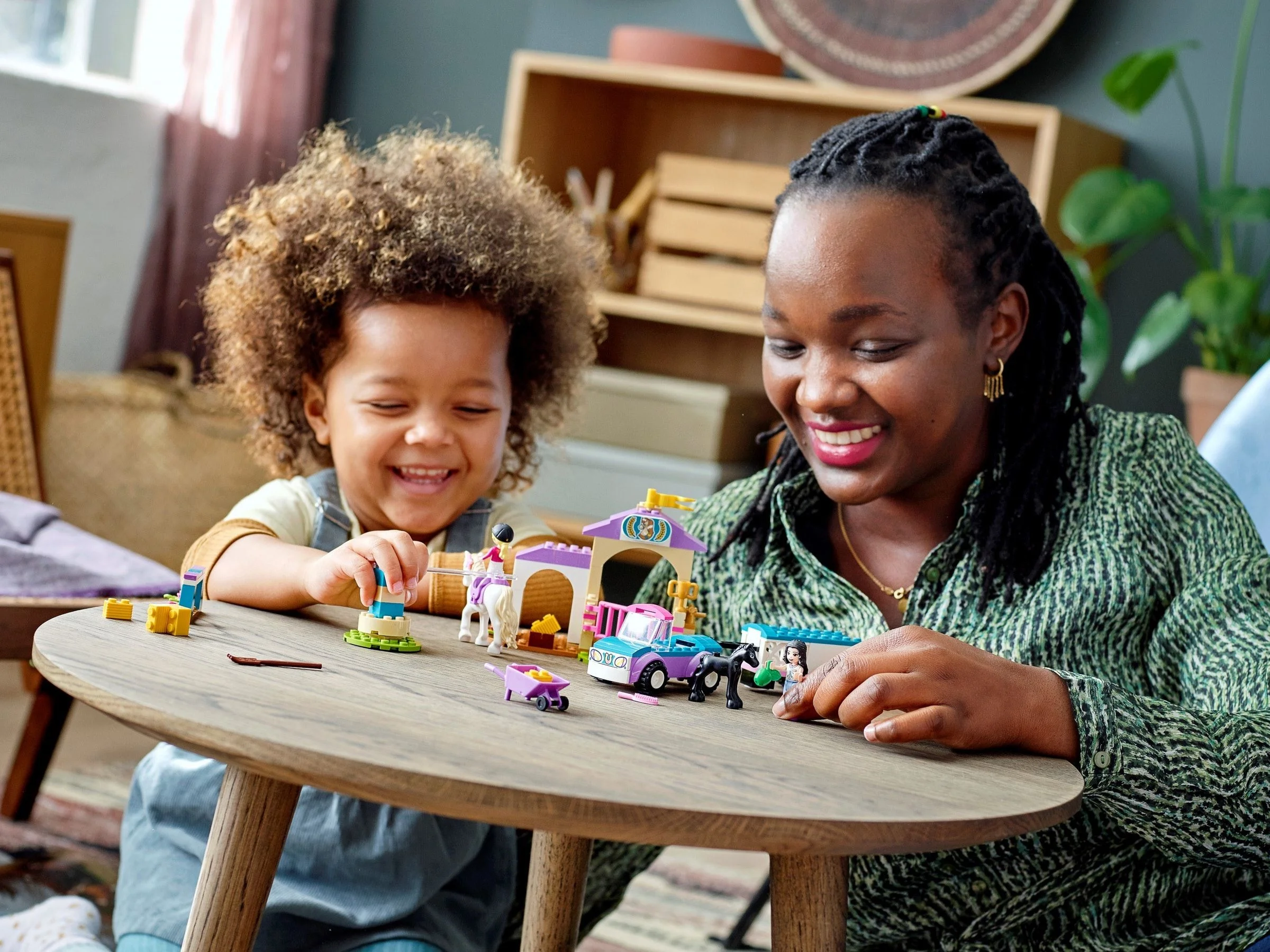 LEGO® 41441 Szkółka jeździecka i przyczepa dla konia - zdjęcie 13