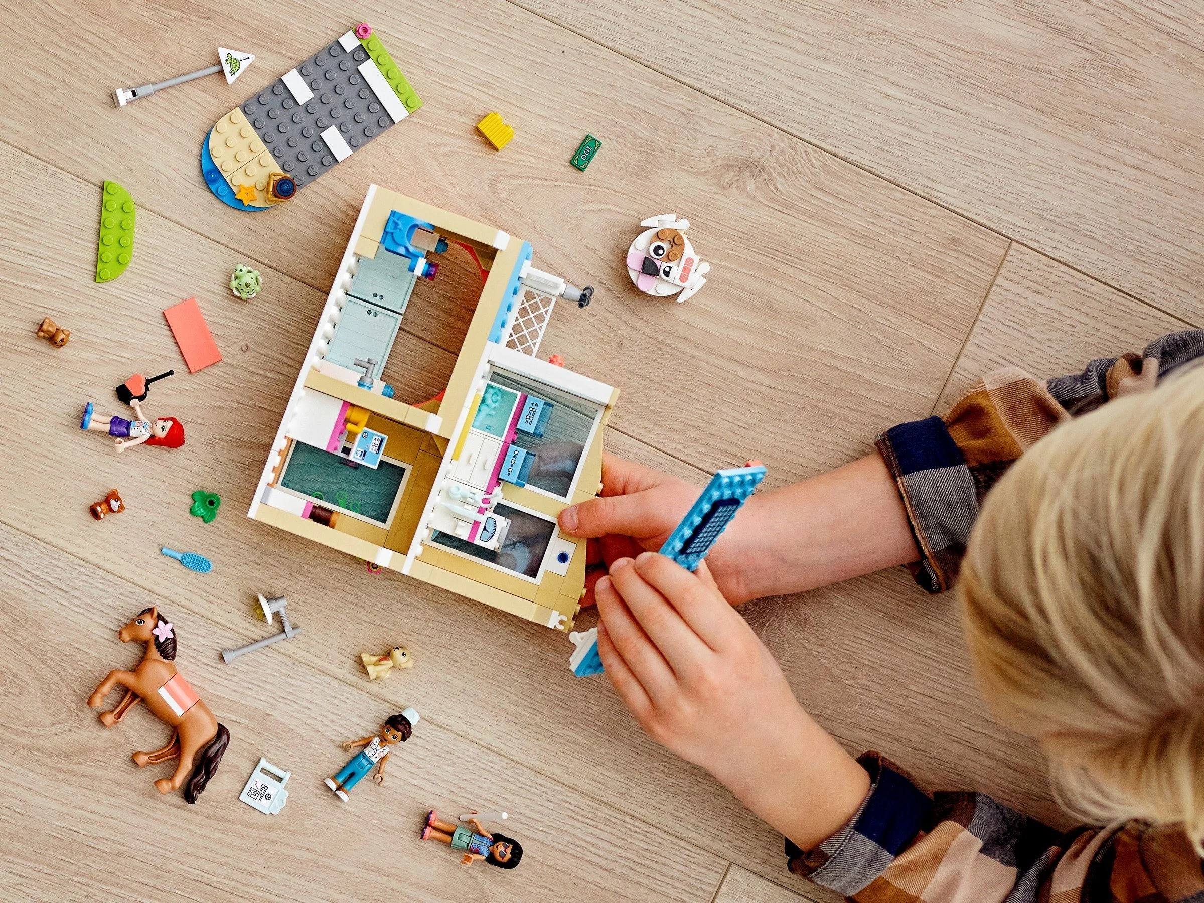 LEGO® 41446 Klinika weterynaryjna w Heartlake City - zdjęcie 10